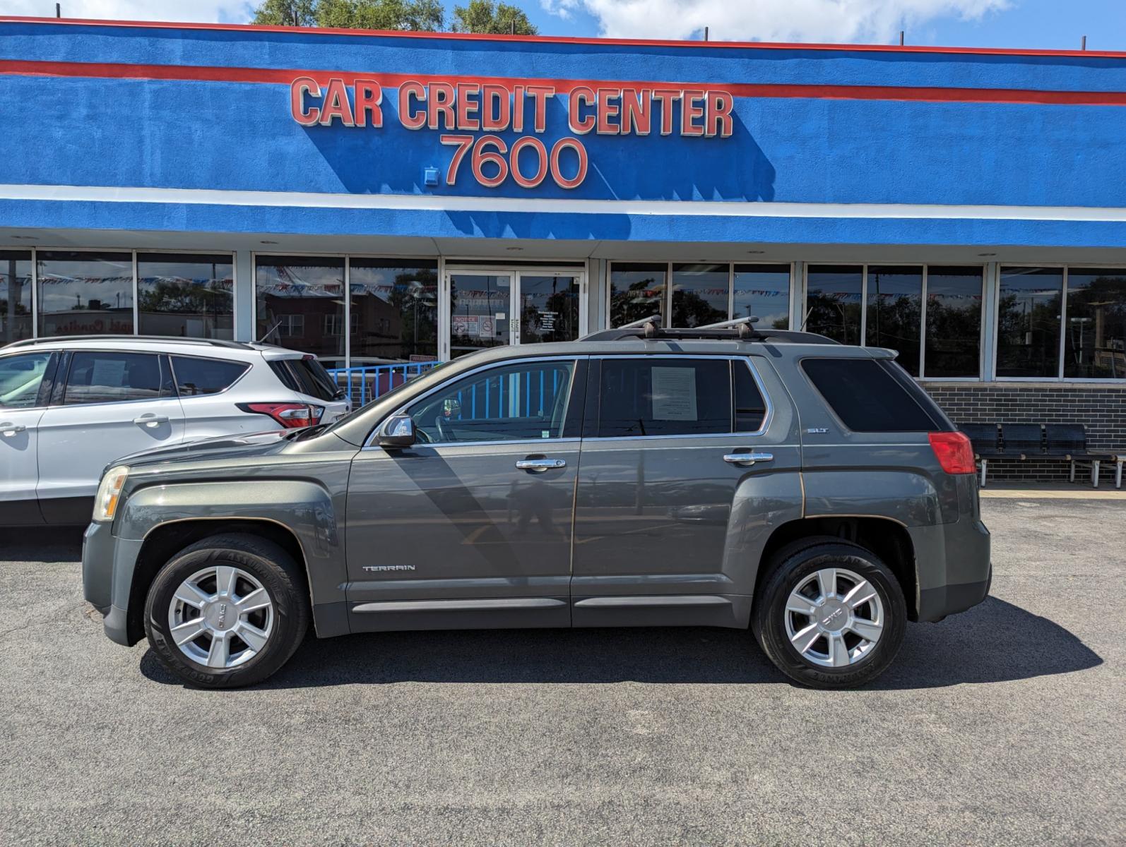 2013 GREEN GMC Terrain SLT1 FWD (2GKALUEK5D6) with an 2.4L L4 DOHC 16V FFV engine, 6-Speed Automatic transmission, located at 7600 S Western Ave., Chicago, IL, 60620, (773) 918-3980, 0.000000, 0.000000 - Photo #0