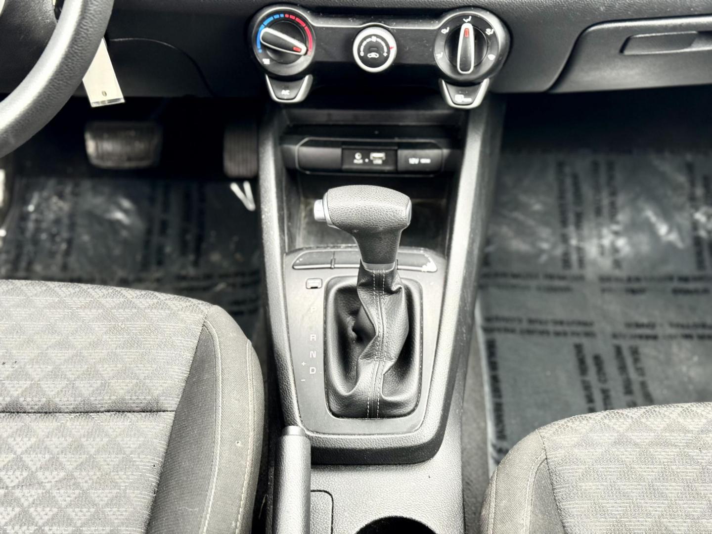 2018 BLACK Kia Rio S (3KPA24AB7JE) with an 1.6L L4 DOHC 16V engine, 6A transmission, located at 7600 S Western Ave., Chicago, IL, 60620, (773) 918-3980, 0.000000, 0.000000 - Photo#9