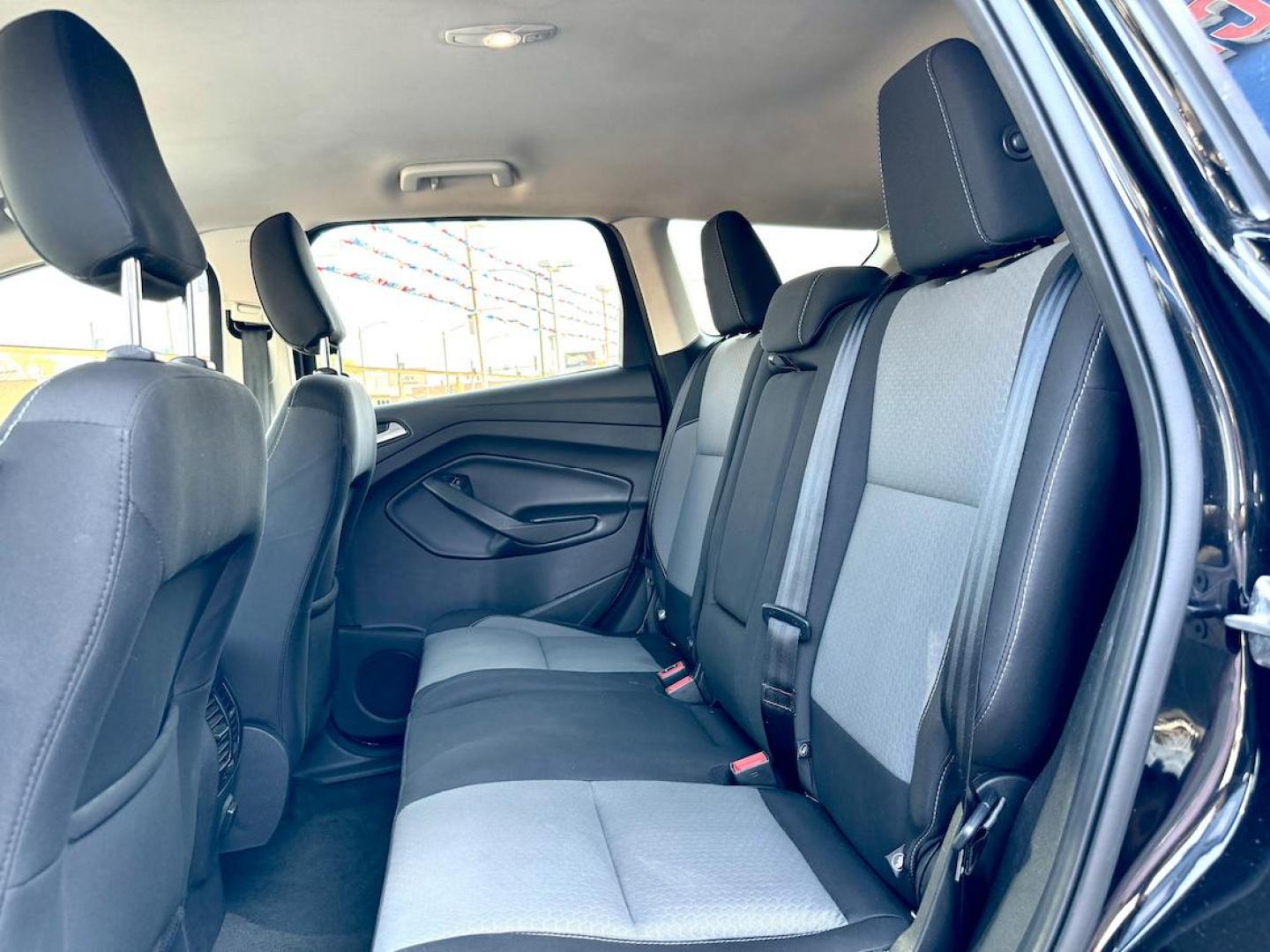 2019 BLACK Ford Escape SE FWD (1FMCU0GDXKU) with an 1.5L L4 DOHC 16V engine, 6A transmission, located at 7600 S Western Ave., Chicago, IL, 60620, (773) 918-3980, 0.000000, 0.000000 - Photo#9