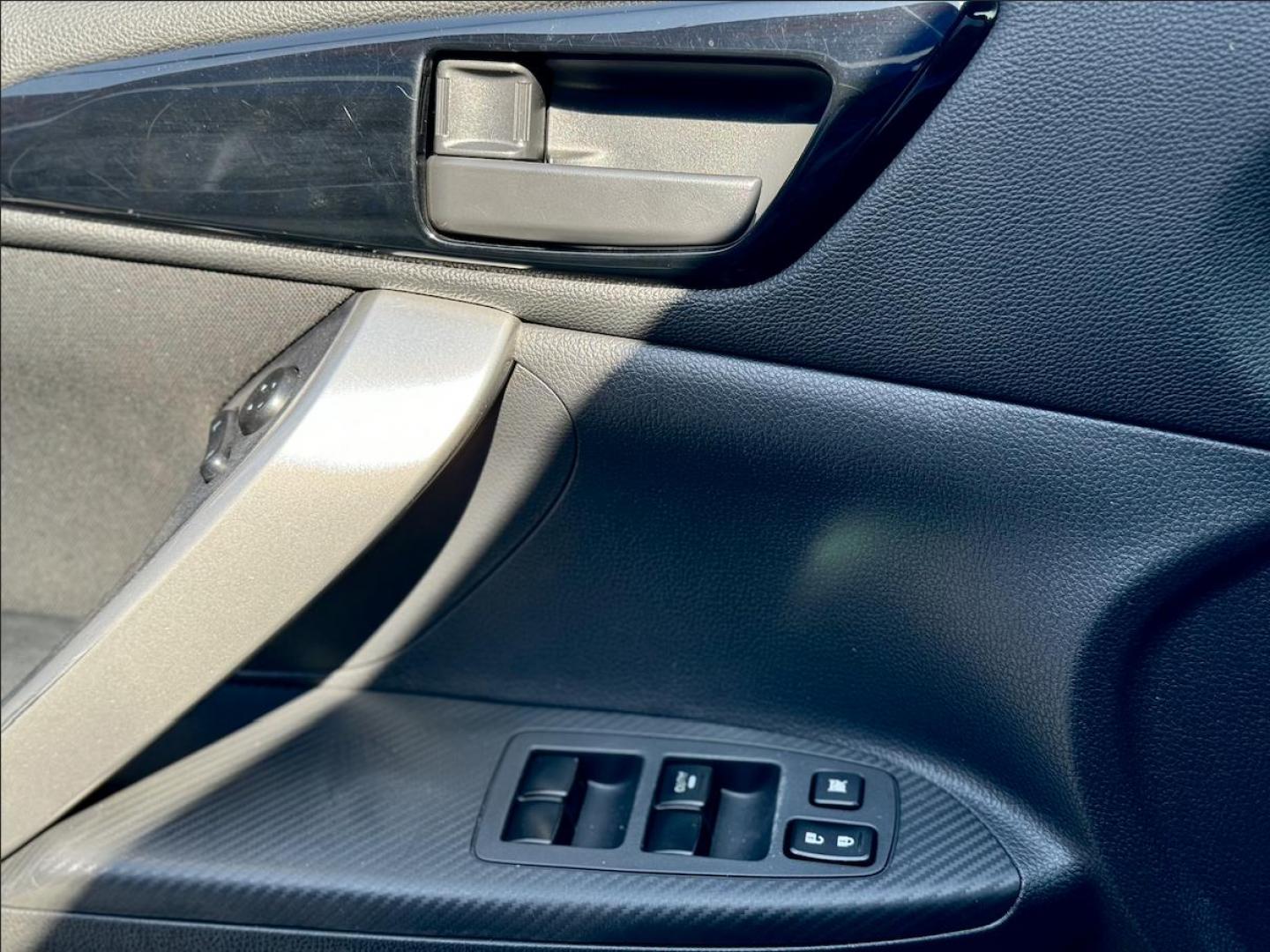 2019 GRAY MITSUBISHI ECLIPSE CROSS ES ES (JA4AS3AA3KZ) with an 1.5L L4 DOHC 16V engine, CVT transmission, located at 7600 S Western Ave., Chicago, IL, 60620, (773) 918-3980, 0.000000, 0.000000 - Photo#10