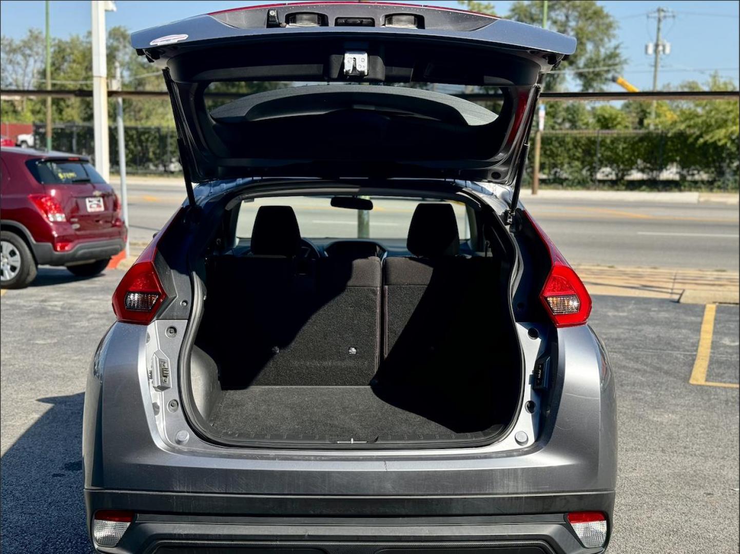 2019 GRAY MITSUBISHI ECLIPSE CROSS ES ES (JA4AS3AA3KZ) with an 1.5L L4 DOHC 16V engine, CVT transmission, located at 7600 S Western Ave., Chicago, IL, 60620, (773) 918-3980, 0.000000, 0.000000 - Photo#4