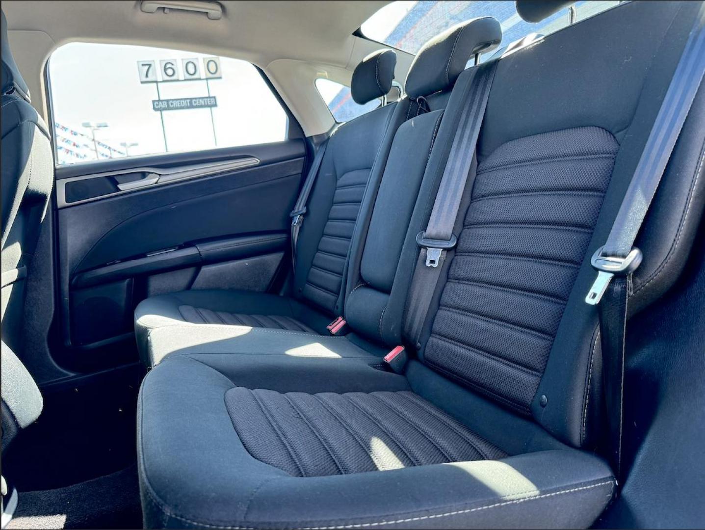 2017 GOLD FORD FUSION SE SE (3FA6P0HD1HR) with an 1.5L L4 DOHC 16V engine, 6A transmission, located at 7600 S Western Ave., Chicago, IL, 60620, (773) 918-3980, 0.000000, 0.000000 - Photo#9