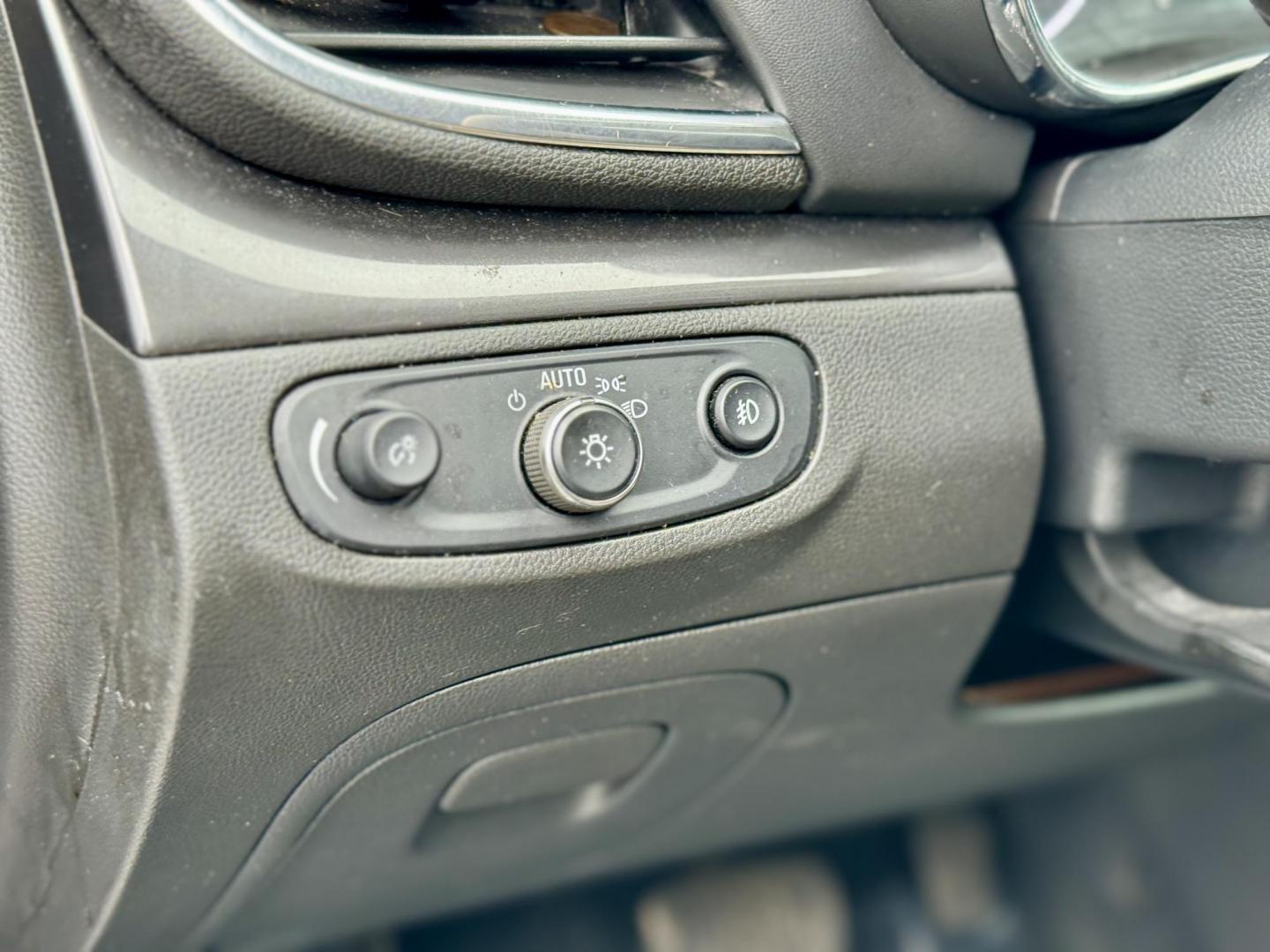 2017 BURGANDY Buick Encore Sport Touring AWD (KL4CJ2SB7HB) with an 1.4L L4 DOHC 16V TURBO engine, 6A transmission, located at 7600 S Western Ave., Chicago, IL, 60620, (773) 918-3980, 0.000000, 0.000000 - Photo#12