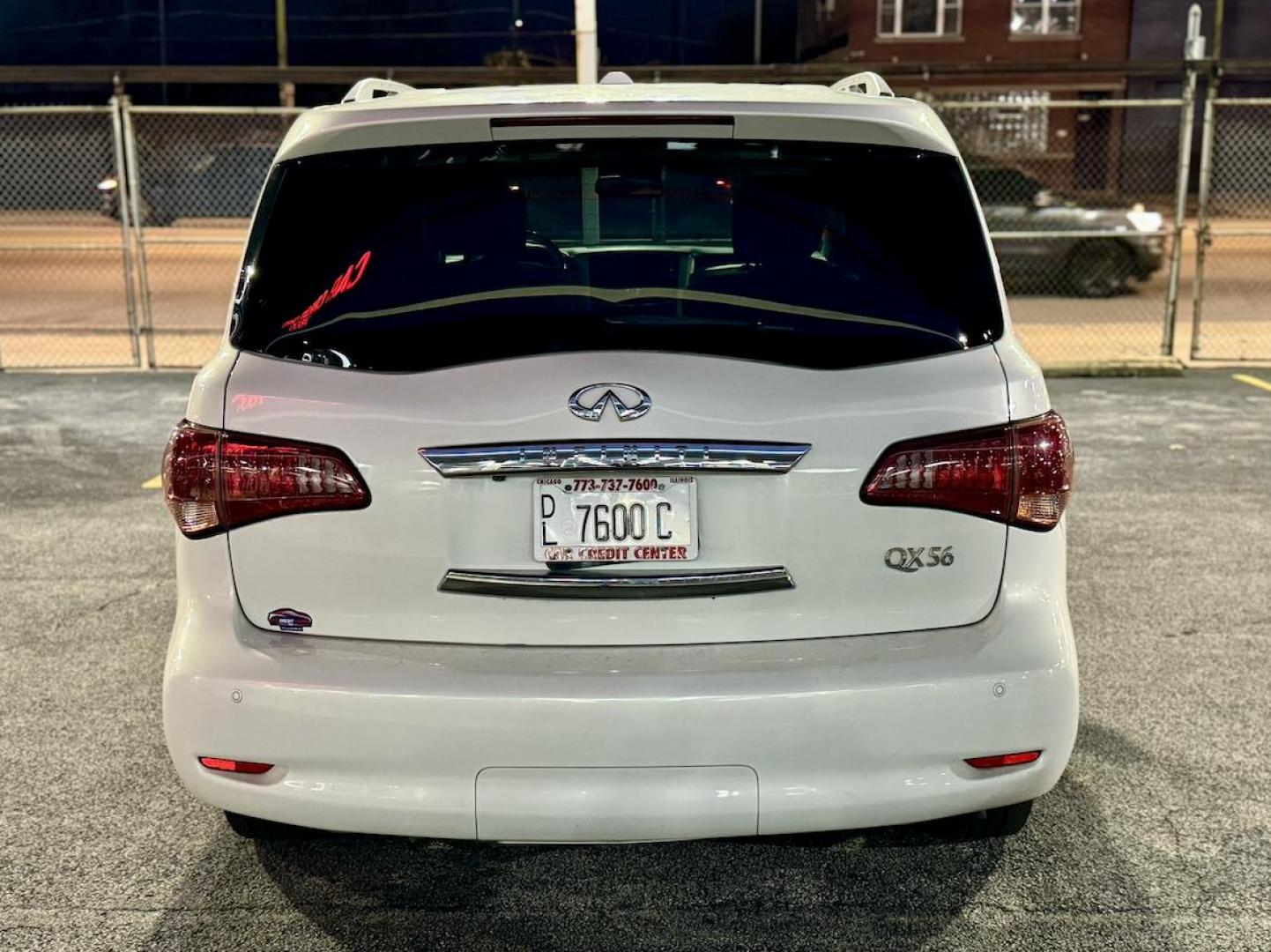 2012 WHITE Infiniti QX56 4WD (JN8AZ2NE4C9) with an 5.6L V8 DOHC 32V engine, 5-Speed Automatic transmission, located at 7600 S Western Ave., Chicago, IL, 60620, (773) 918-3980, 0.000000, 0.000000 - Photo#3