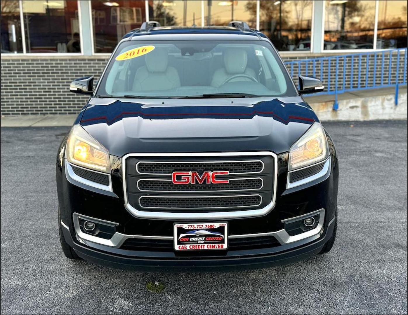 2016 BALCK GMC Acadia SLT-1 FWD (1GKKRRKDXGJ) with an 3.6L V6 DOHC 24V engine, 6A transmission, located at 7600 S Western Ave., Chicago, IL, 60620, (773) 918-3980, 0.000000, 0.000000 - Photo#1