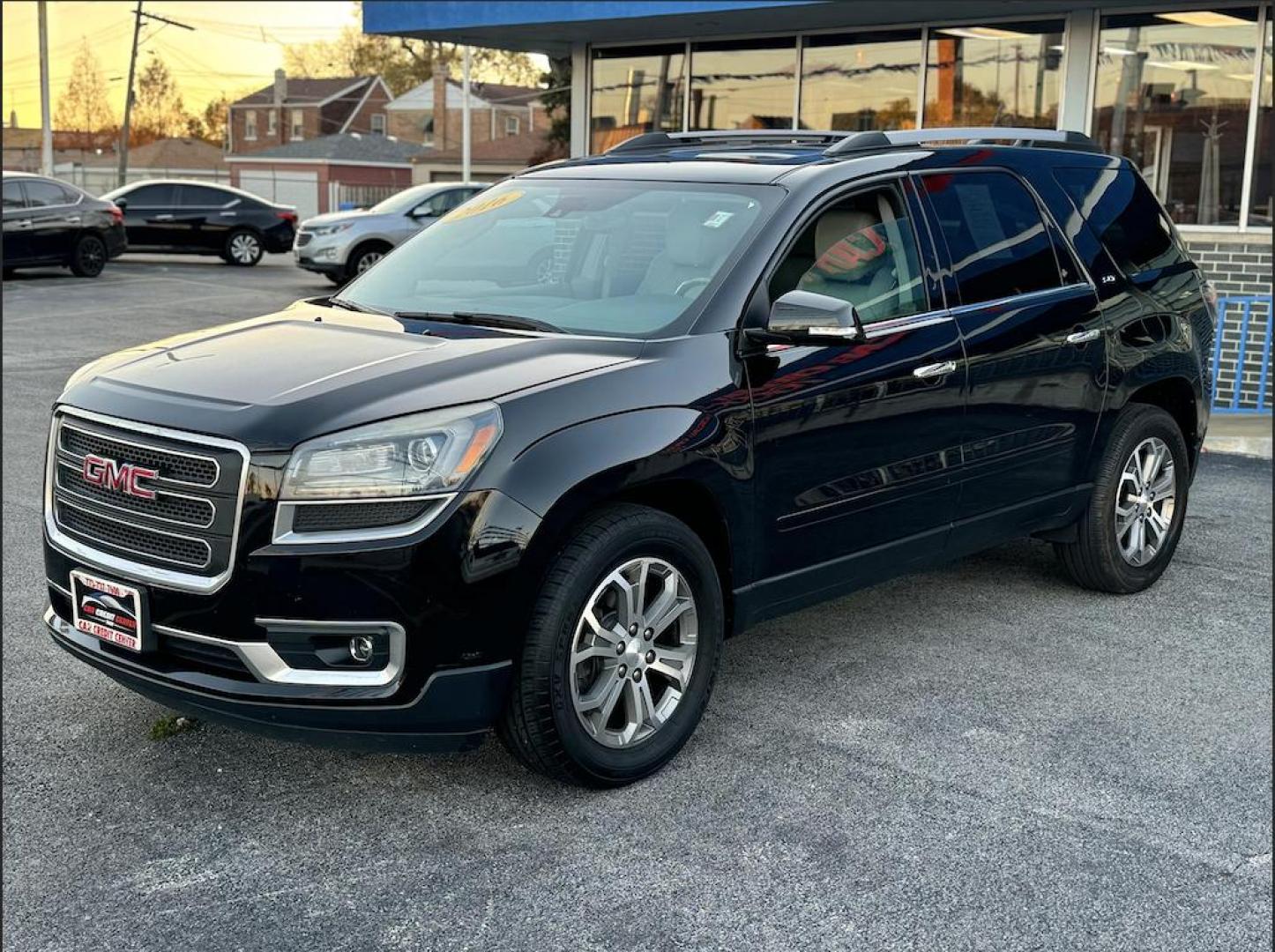 2016 BALCK GMC Acadia SLT-1 FWD (1GKKRRKDXGJ) with an 3.6L V6 DOHC 24V engine, 6A transmission, located at 7600 S Western Ave., Chicago, IL, 60620, (773) 918-3980, 0.000000, 0.000000 - Photo#2