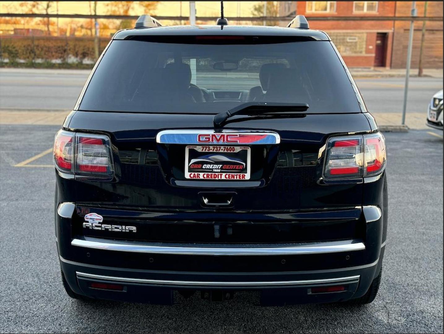 2016 BALCK GMC Acadia SLT-1 FWD (1GKKRRKDXGJ) with an 3.6L V6 DOHC 24V engine, 6A transmission, located at 7600 S Western Ave., Chicago, IL, 60620, (773) 918-3980, 0.000000, 0.000000 - Photo#3