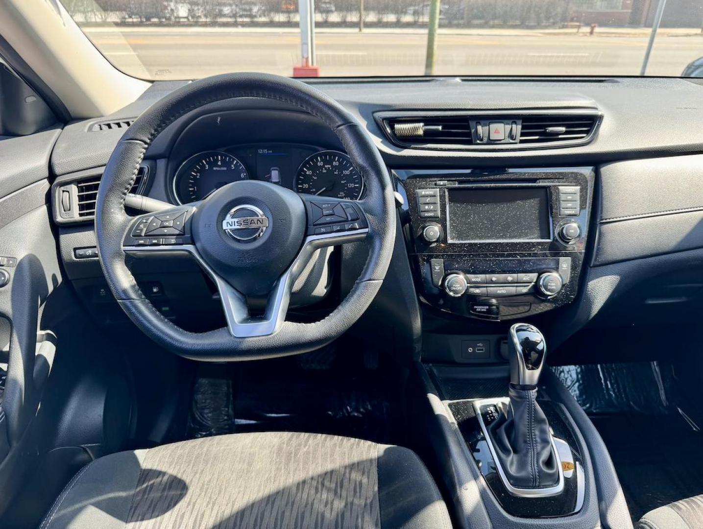 2020 WHITE Nissan Rogue S AWD (5N1AT2MV7LC) with an 2.5L L4 DOHC 16V engine, CVT transmission, located at 7600 S Western Ave., Chicago, IL, 60620, (773) 918-3980, 0.000000, 0.000000 - Photo#6