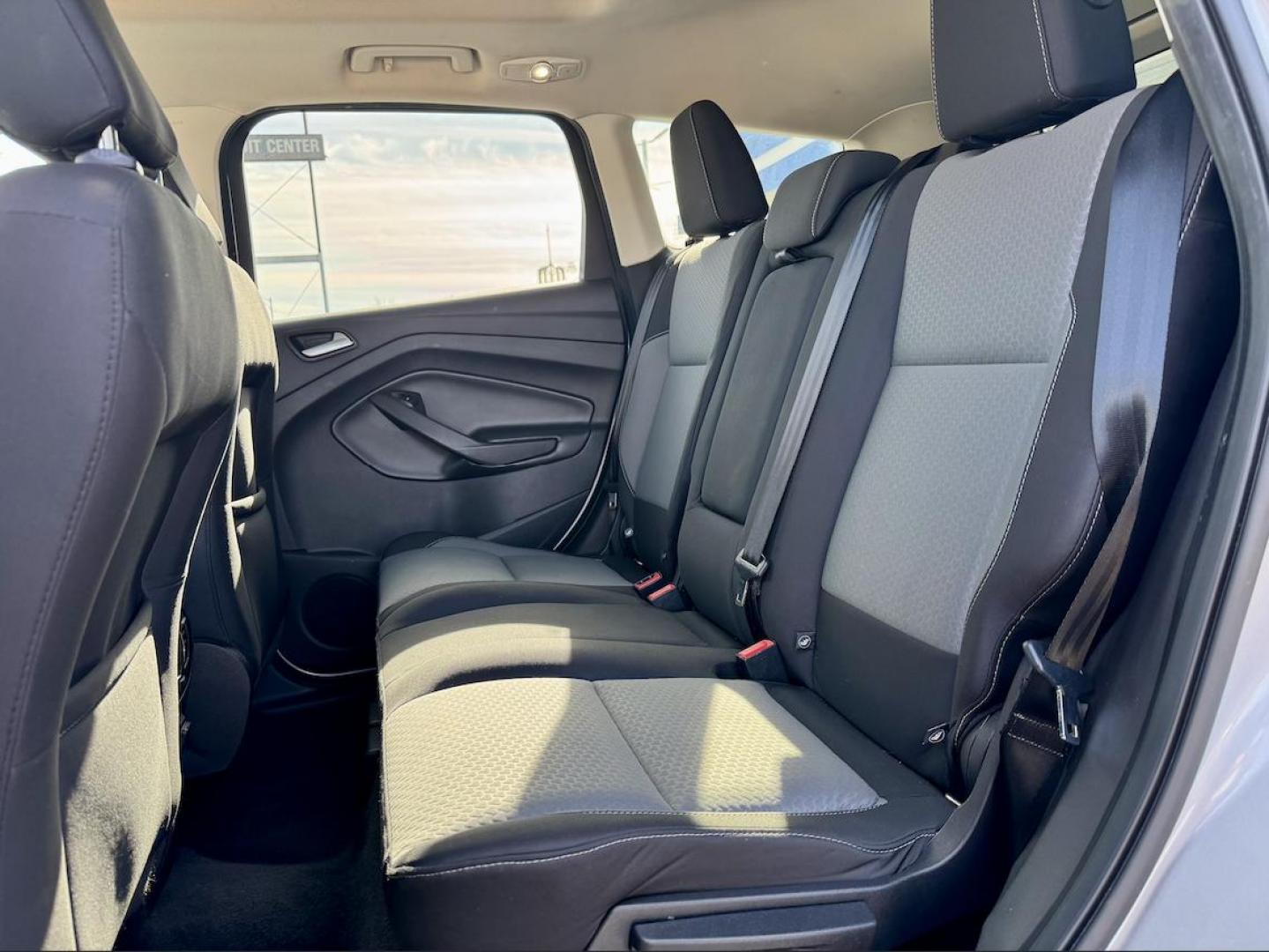 2018 SILVER Ford Escape SE FWD (1FMCU0GD9JU) with an 1.5L L4 DOHC 16V engine, 6A transmission, located at 7600 S Western Ave., Chicago, IL, 60620, (773) 918-3980, 0.000000, 0.000000 - Photo#10