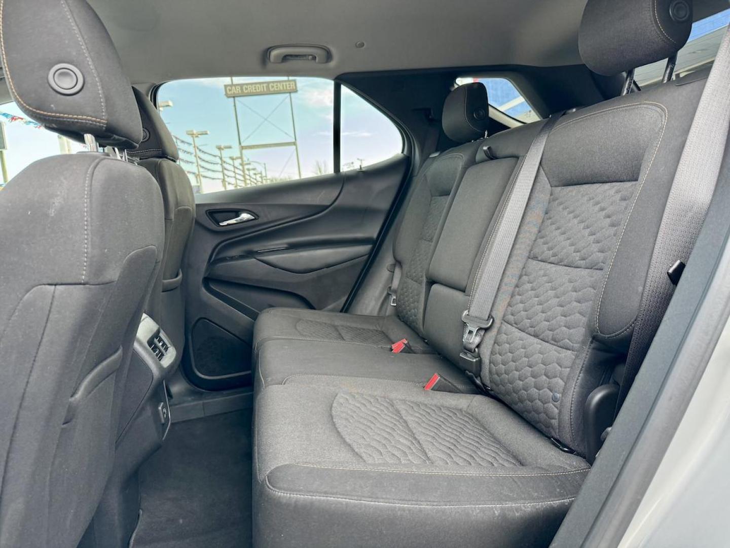 2019 GRAY Chevrolet Equinox LT 2WD (3GNAXKEVXKS) with an 1.5L L4 DIR DOHC 16V TURBO engine, 6A transmission, located at 7600 S Western Ave., Chicago, IL, 60620, (773) 918-3980, 0.000000, 0.000000 - Photo#10