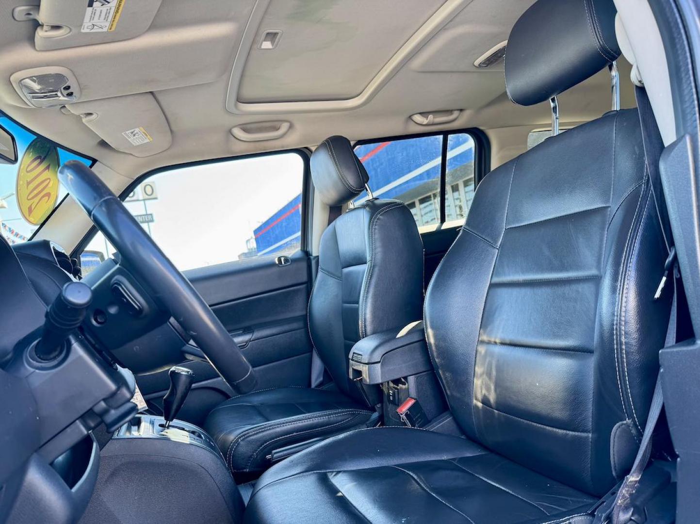 2016 GRAY Jeep Patriot Latitude 2WD (1C4NJPFA1GD) with an 2.0L L4 DOHC 16V engine, located at 7600 S Western Ave., Chicago, IL, 60620, (773) 918-3980, 0.000000, 0.000000 - Photo#7