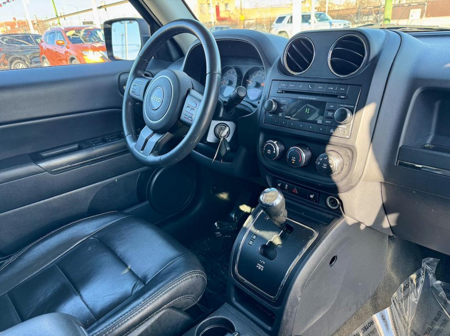2016 GRAY Jeep Patriot Latitude 2WD (1C4NJPFA1GD) with an 2.0L L4 DOHC 16V engine, located at 7600 S Western Ave., Chicago, IL, 60620, (773) 918-3980, 0.000000, 0.000000 - Photo#6