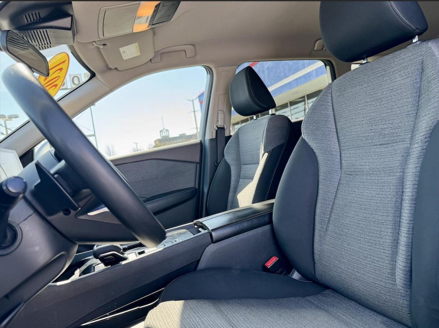 2021 SILVER Nissan Rogue SV (5N1AT3BA3MC) with an 2.5L L4 DOHC 16V engine, CVT transmission, located at 7600 S Western Ave., Chicago, IL, 60620, (773) 918-3980, 0.000000, 0.000000 - Photo#7