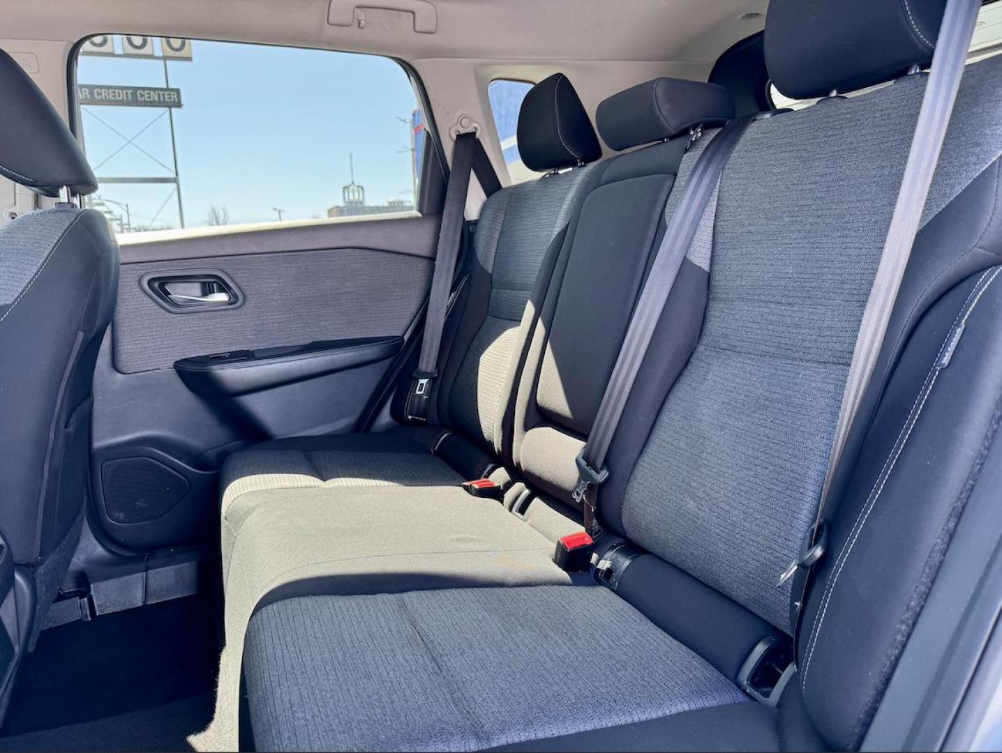 2021 SILVER Nissan Rogue SV (5N1AT3BA3MC) with an 2.5L L4 DOHC 16V engine, CVT transmission, located at 7600 S Western Ave., Chicago, IL, 60620, (773) 918-3980, 0.000000, 0.000000 - Photo#10