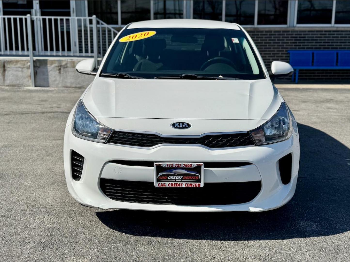 2020 OFF-WHITE Kia Rio LX (3KPA24AD8LE) with an 1.6L L4 DOHC 16V engine, 6A transmission, located at 7600 S Western Ave., Chicago, IL, 60620, (773) 918-3980, 0.000000, 0.000000 - Photo#1