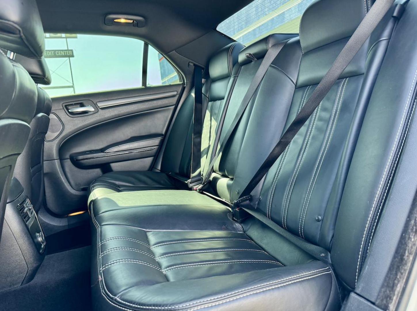 2014 WHITE Chrysler 300 S V6 AWD (2C3CCAGGXEH) with an 3.6L V6 DOHC 24V engine, 8-Speed Automatic transmission, located at 7600 S Western Ave., Chicago, IL, 60620, (773) 918-3980, 0.000000, 0.000000 - Photo#10