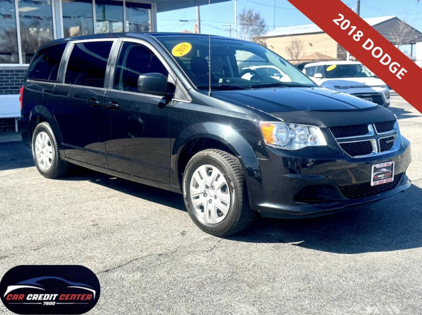 2018 BLACK Dodge Grand Caravan SE (2C4RDGBG6JR) with an 3.6L V6 DOHC 24V engine, 6A transmission, located at 7600 S Western Ave., Chicago, IL, 60620, (773) 918-3980, 0.000000, 0.000000 - Photo#0