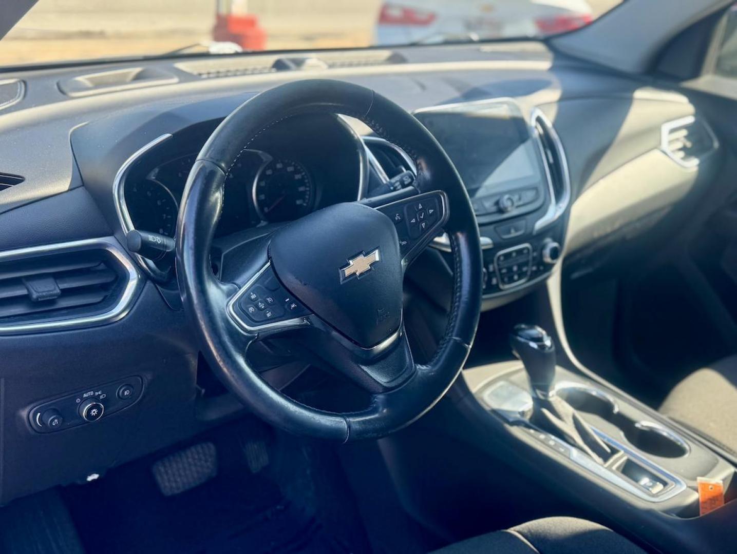 2020 BLACK Chevrolet Equinox LT 2WD (3GNAXKEV4LL) with an 1.5L L4 DIR DOHC 16V TURBO engine, 6A transmission, located at 7600 S Western Ave., Chicago, IL, 60620, (773) 918-3980, 0.000000, 0.000000 - Photo#5