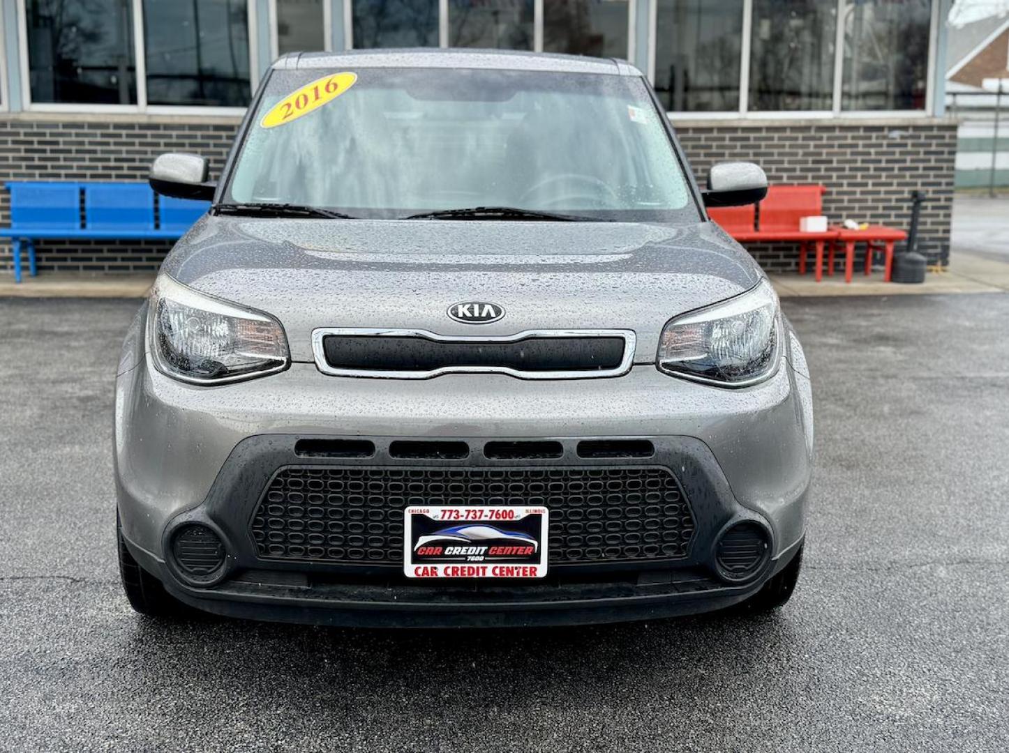 2016 GRAY Kia Soul Base 6A (KNDJN2A22G7) with an 1.6L L4 DOHC 16V engine, 6A transmission, located at 7600 S Western Ave., Chicago, IL, 60620, (773) 918-3980, 0.000000, 0.000000 - Photo#1