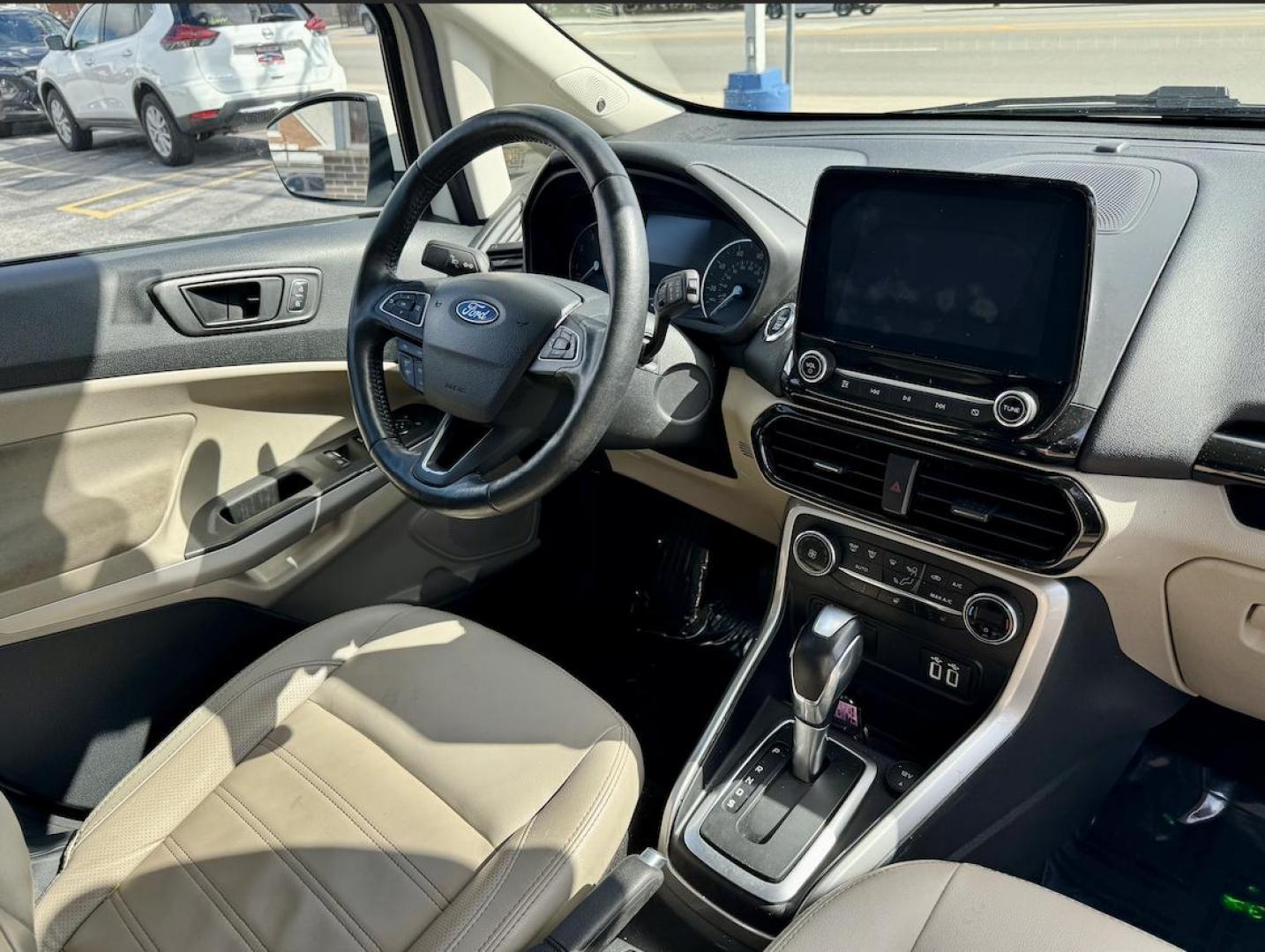 2019 WHITE Ford EcoSport Titanium (MAJ3S2KE6KC) with an 1.0L L3 engine, 6A transmission, located at 7600 S Western Ave., Chicago, IL, 60620, (773) 918-3980, 0.000000, 0.000000 - Photo#7
