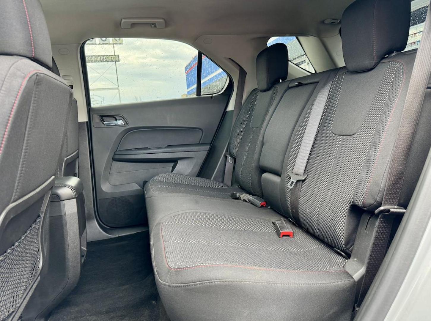 2017 SILVER Chevrolet Equinox LT 2WD (2GNALCEK2H1) with an 2.4L L4 DOHC 16V FFV engine, 6A transmission, located at 7600 S Western Ave., Chicago, IL, 60620, (773) 918-3980, 0.000000, 0.000000 - Photo#10