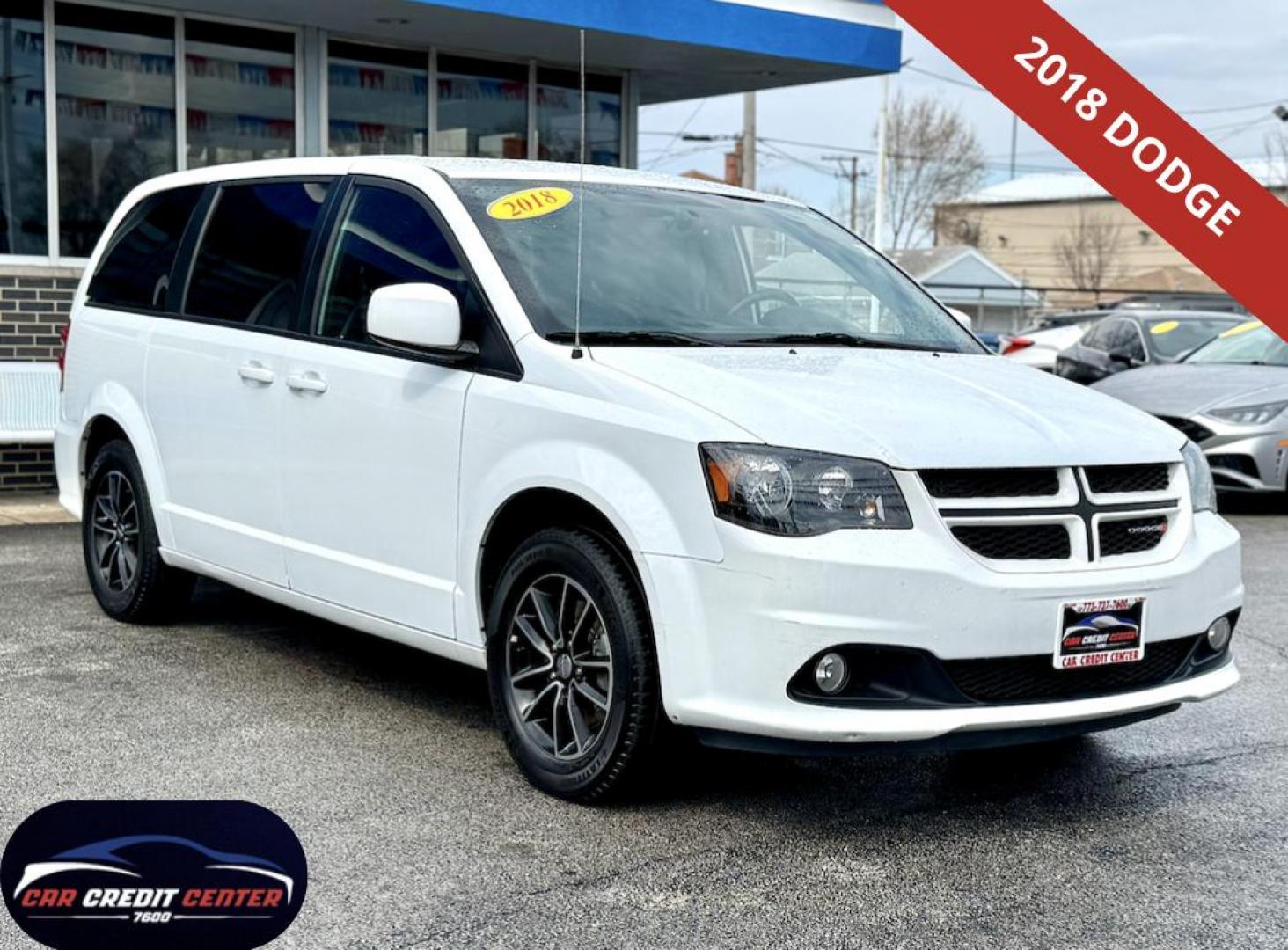 2018 WHITE Dodge Grand Caravan GT (2C4RDGEG0JR) with an 3.6L V6 DOHC 24V engine, 6A transmission, located at 7600 S Western Ave., Chicago, IL, 60620, (773) 918-3980, 0.000000, 0.000000 - Photo#0