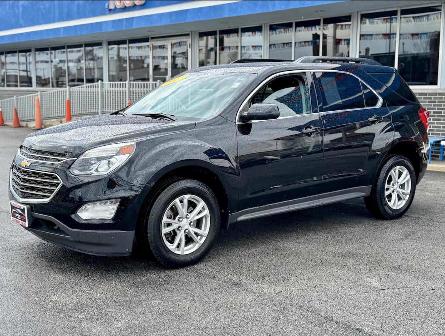 2017 BLACK Chevrolet Equinox LT 2WD (2GNALCEK6H6) with an 2.4L L4 DOHC 16V FFV engine, 6A transmission, located at 7600 S Western Ave., Chicago, IL, 60620, (773) 918-3980, 0.000000, 0.000000 - Photo#2