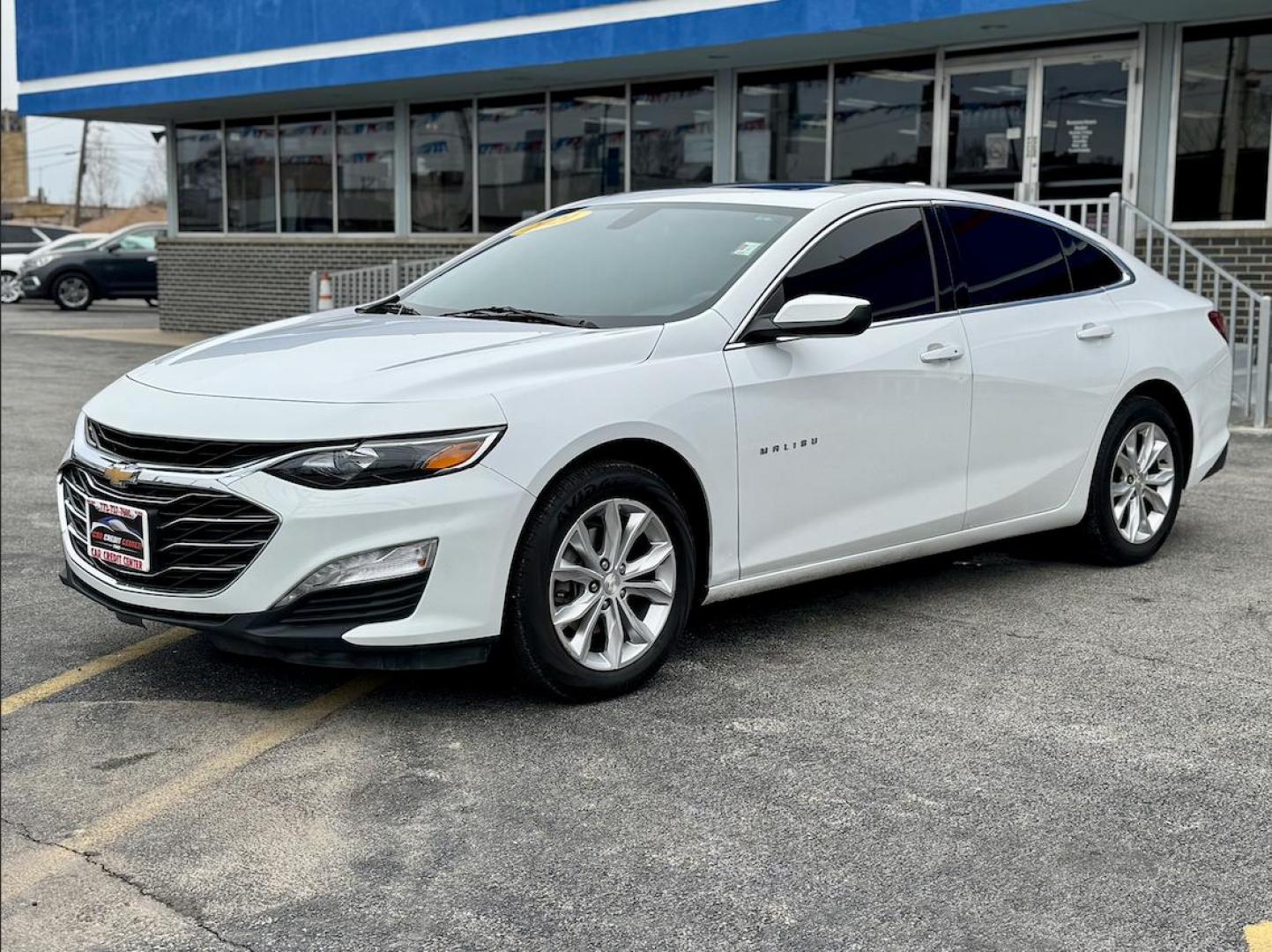 2021 WHITE Chevrolet Malibu LT (1G1ZD5ST5MF) with an 1.5L L4 DOHC 16V engine, 6A transmission, located at 7600 S Western Ave., Chicago, IL, 60620, (773) 918-3980, 0.000000, 0.000000 - Photo#3