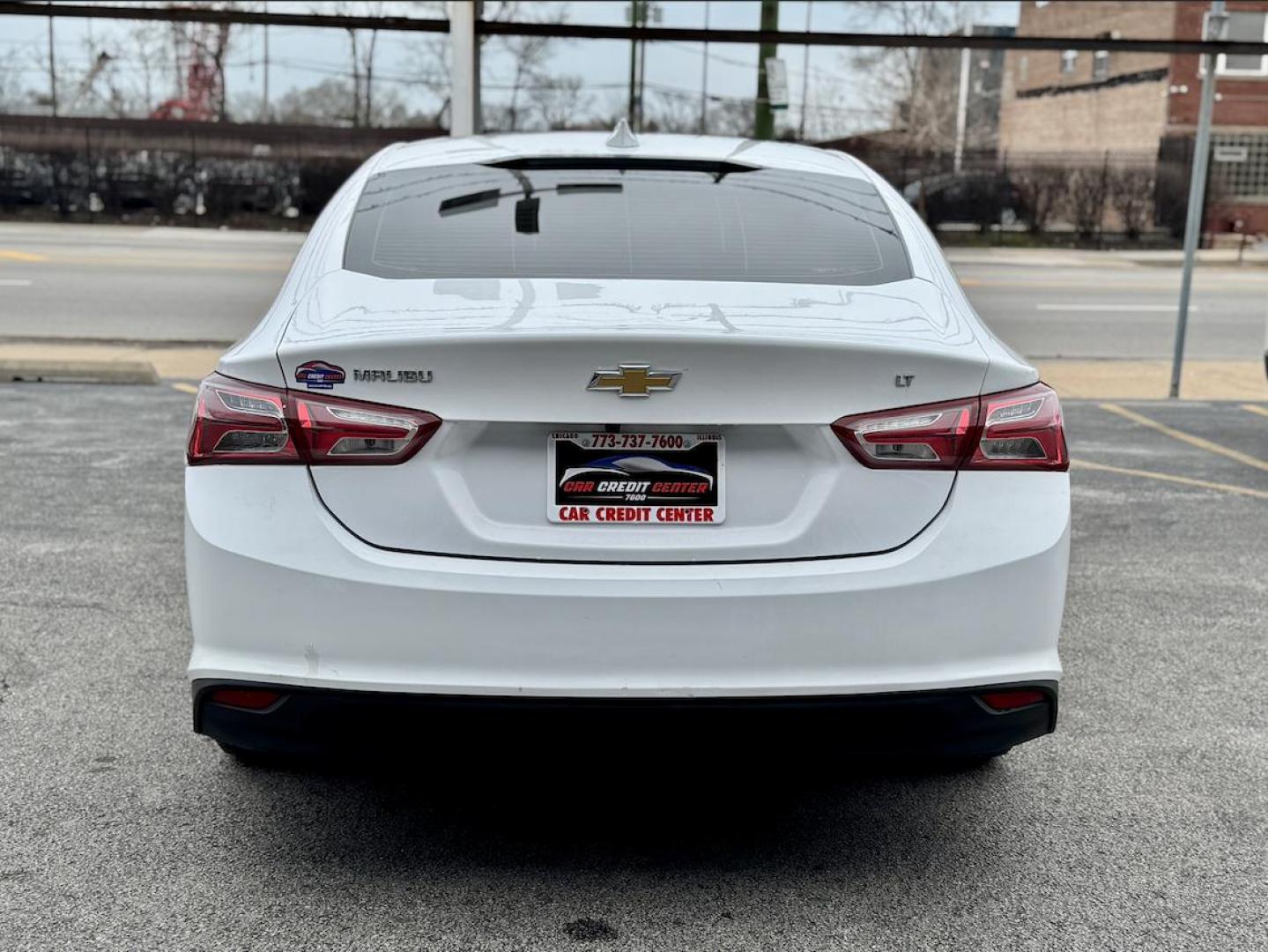2021 WHITE Chevrolet Malibu LT (1G1ZD5ST5MF) with an 1.5L L4 DOHC 16V engine, 6A transmission, located at 7600 S Western Ave., Chicago, IL, 60620, (773) 918-3980, 0.000000, 0.000000 - Photo#4
