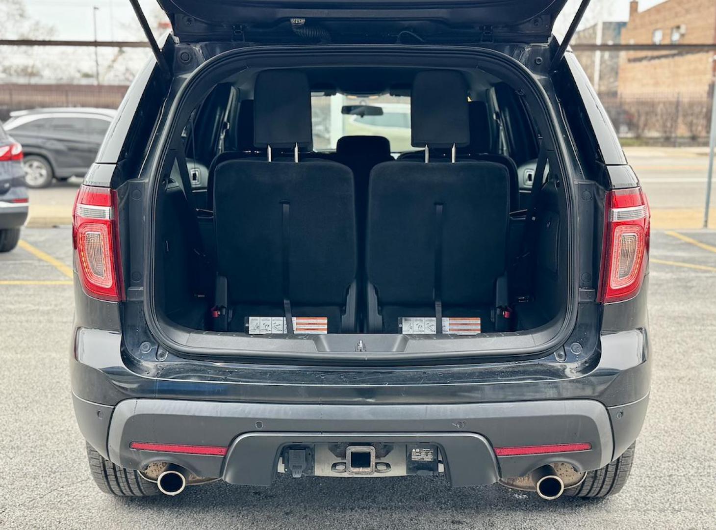 2014 BLACK Ford Explorer XLT 4WD (1FM5K8D82EG) with an 3.5L V6 DOHC 24V engine, 6-Speed Automatic transmission, located at 7600 S Western Ave., Chicago, IL, 60620, (773) 918-3980, 0.000000, 0.000000 - Photo#4