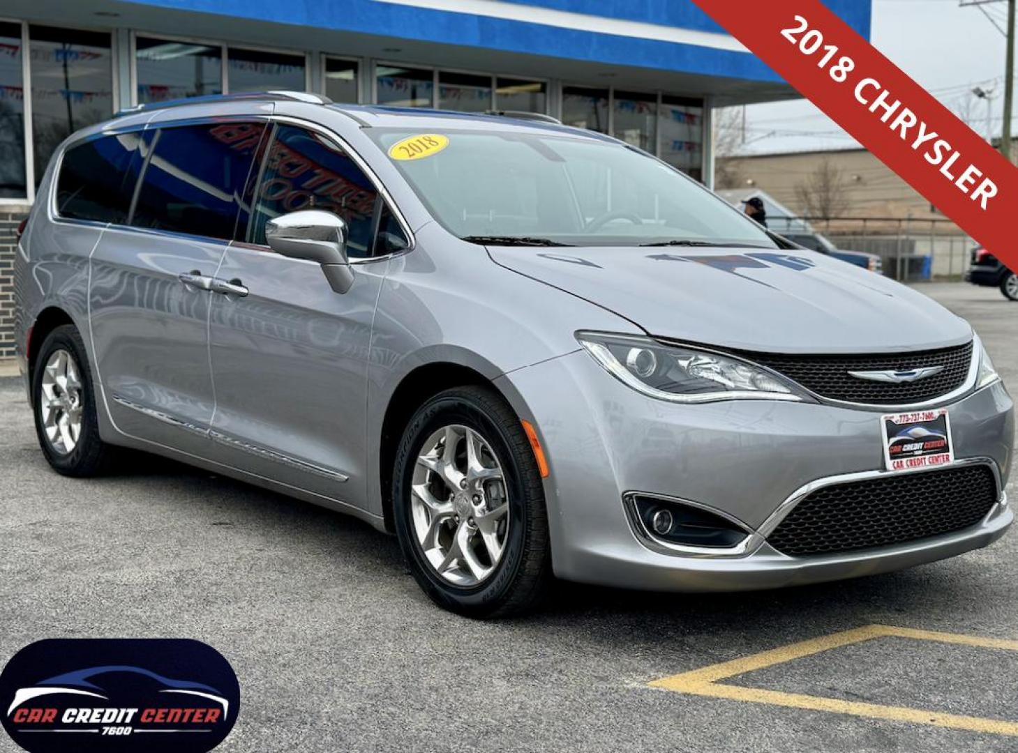 2018 SILVER Chrysler Pacifica Limited (2C4RC1GG9JR) with an 3.6L V6 DOHC 24V engine, 9A transmission, located at 7600 S Western Ave., Chicago, IL, 60620, (773) 918-3980, 0.000000, 0.000000 - Photo#0