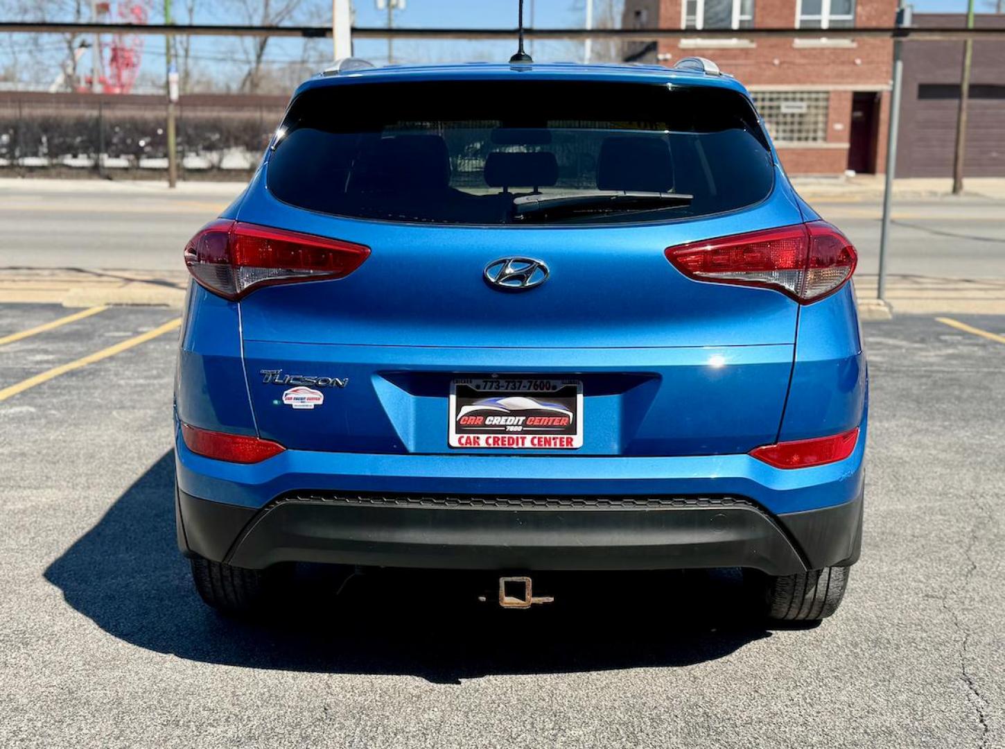 2017 BLUE Hyundai Tucson SE w/Preferred Package (KM8J33A45HU) with an 2.0L L4 DOHC 16V engine, 6A transmission, located at 7600 S Western Ave., Chicago, IL, 60620, (773) 918-3980, 0.000000, 0.000000 - Photo#3