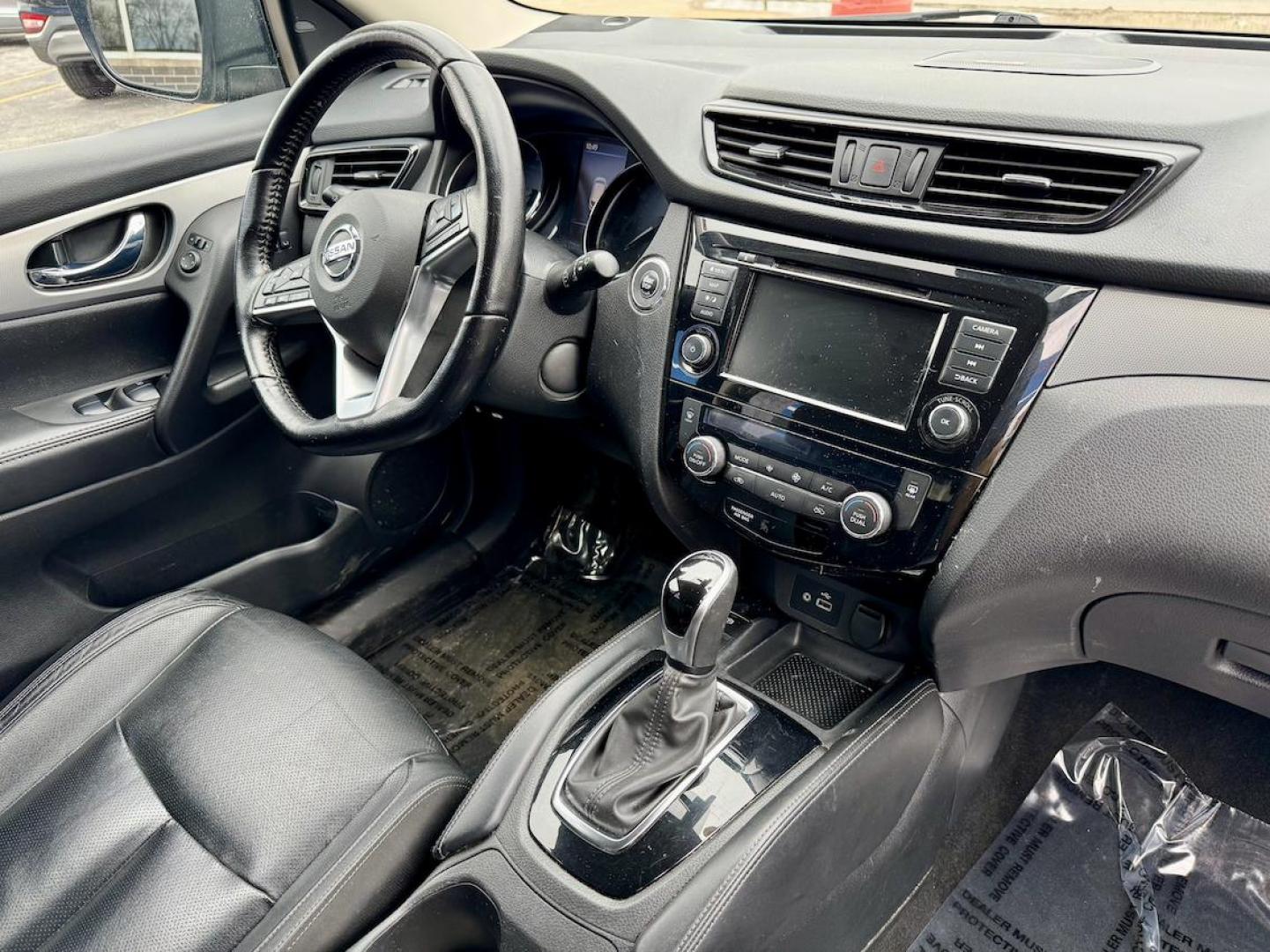 2020 BLACK Nissan Rogue Sport S (JN1BJ1CV0LW) with an 2.0L L4 DOHC 16V engine, CVT transmission, located at 7600 S Western Ave., Chicago, IL, 60620, (773) 918-3980, 0.000000, 0.000000 - Photo#7