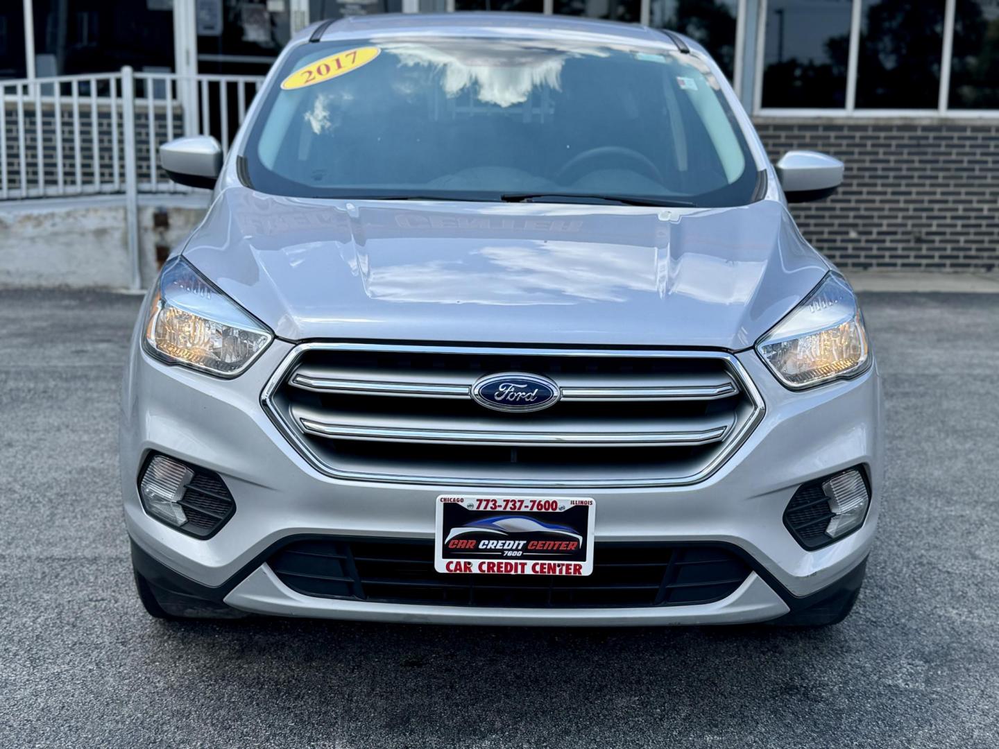 2017 GRAY Ford Escape SE FWD (1FMCU0GD2HU) with an 1.5L L4 DOHC 16V engine, 6A transmission, located at 7600 S Western Ave., Chicago, IL, 60620, (773) 918-3980, 0.000000, 0.000000 - Photo#1