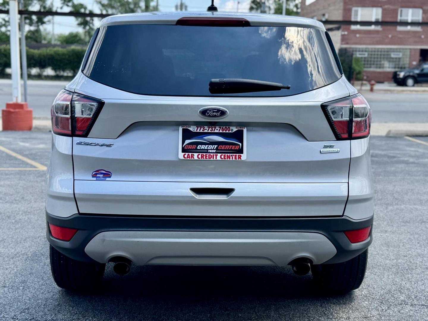 2017 GRAY Ford Escape SE FWD (1FMCU0GD2HU) with an 1.5L L4 DOHC 16V engine, 6A transmission, located at 7600 S Western Ave., Chicago, IL, 60620, (773) 918-3980, 0.000000, 0.000000 - Photo#3