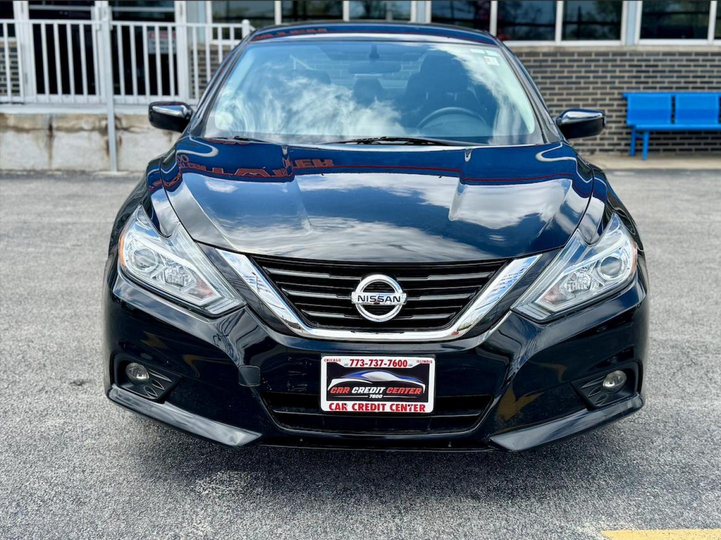 2018 GRAY Nissan Altima 2.5 (1N4AL3AP4JC) with an 2.5L L4 DOHC 16V engine, CVT transmission, located at 7600 S Western Ave., Chicago, IL, 60620, (773) 918-3980, 0.000000, 0.000000 - Photo#1
