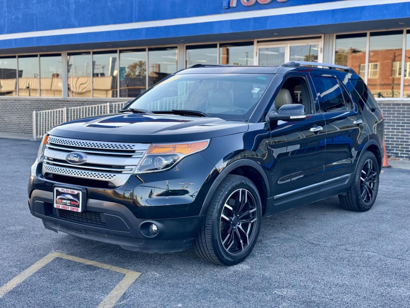 2013 BLACK Ford Explorer XLT FWD (1FM5K7D8XDG) with an 3.5L V6 DOHC 24V engine, 6-Speed Automatic transmission, located at 7600 S Western Ave., Chicago, IL, 60620, (773) 918-3980, 0.000000, 0.000000 - Photo#2