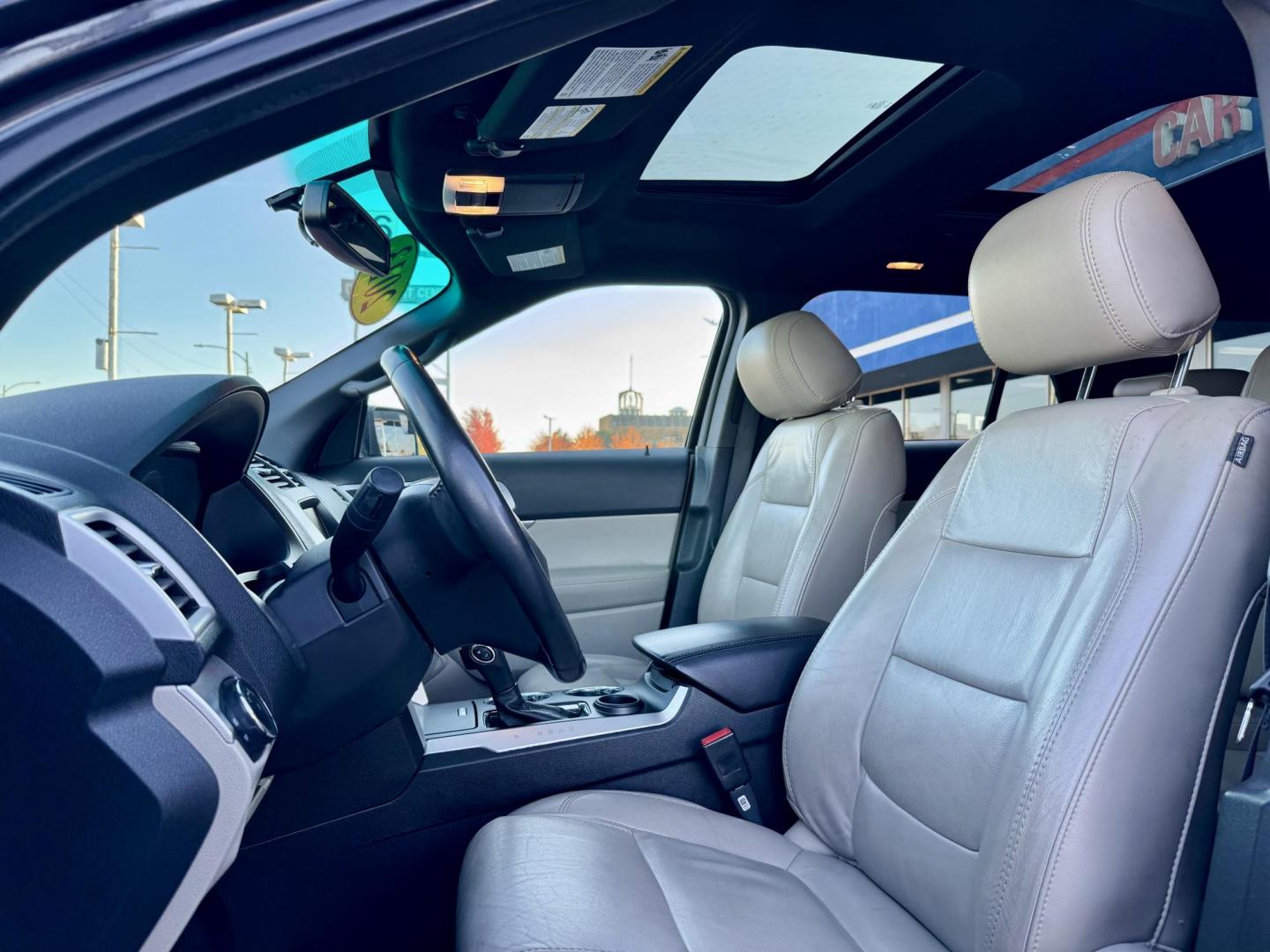 2013 BLACK Ford Explorer XLT FWD (1FM5K7D8XDG) with an 3.5L V6 DOHC 24V engine, 6-Speed Automatic transmission, located at 7600 S Western Ave., Chicago, IL, 60620, (773) 918-3980, 0.000000, 0.000000 - Photo#7