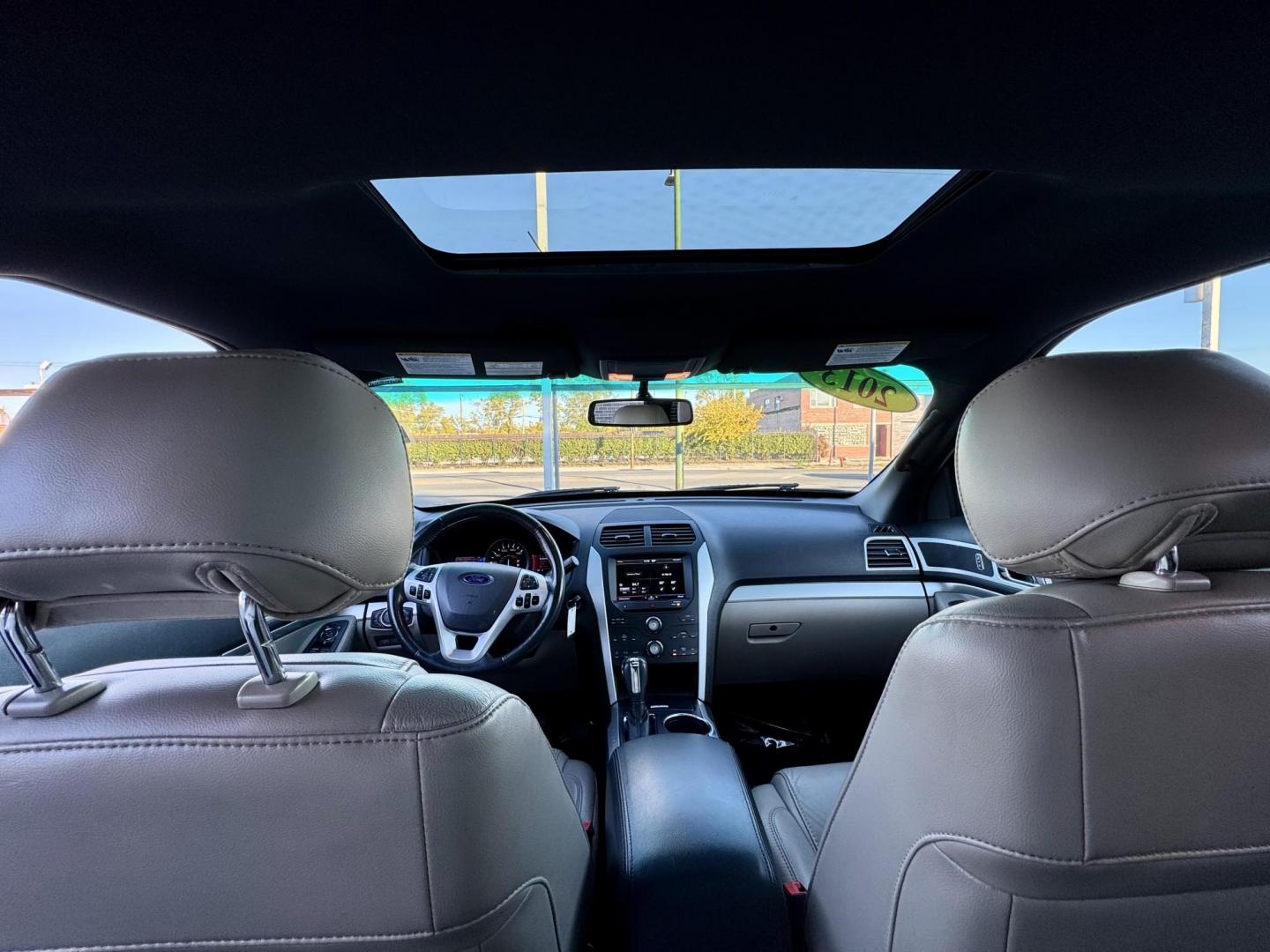 2013 BLACK Ford Explorer XLT FWD (1FM5K7D8XDG) with an 3.5L V6 DOHC 24V engine, 6-Speed Automatic transmission, located at 7600 S Western Ave., Chicago, IL, 60620, (773) 918-3980, 0.000000, 0.000000 - Photo#10