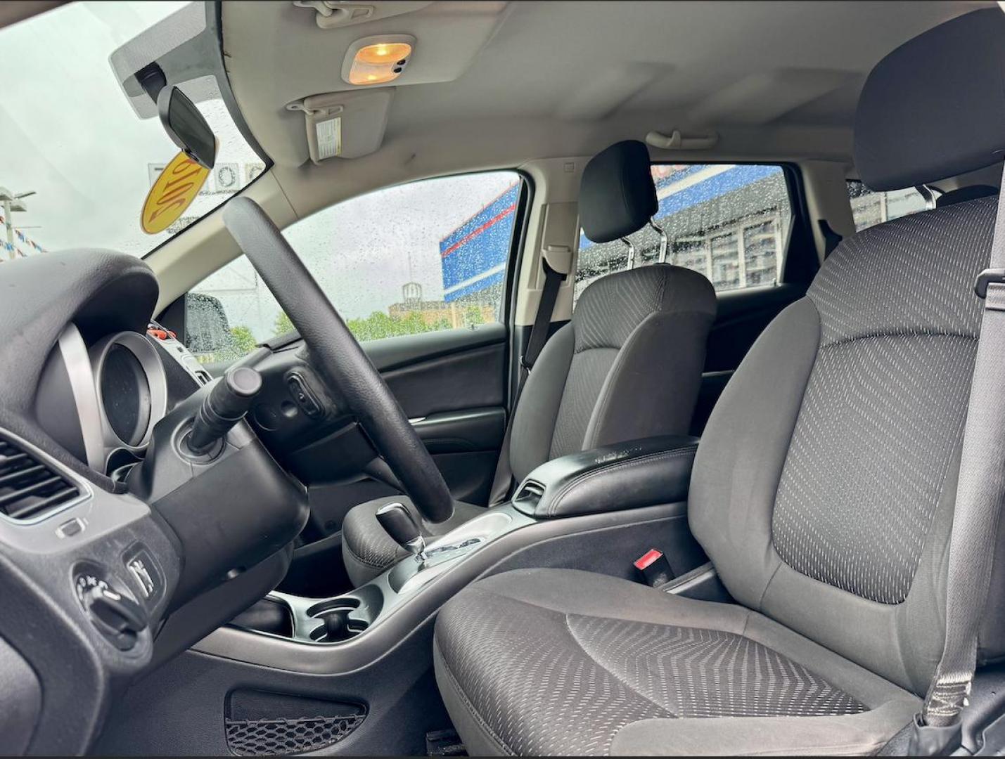 2018 BLACK Dodge Journey SE (3C4PDCAB3JT) with an 2.4L L4 DOHC 16V engine, 4A transmission, located at 7600 S Western Ave., Chicago, IL, 60620, (773) 918-3980, 0.000000, 0.000000 - Photo#7