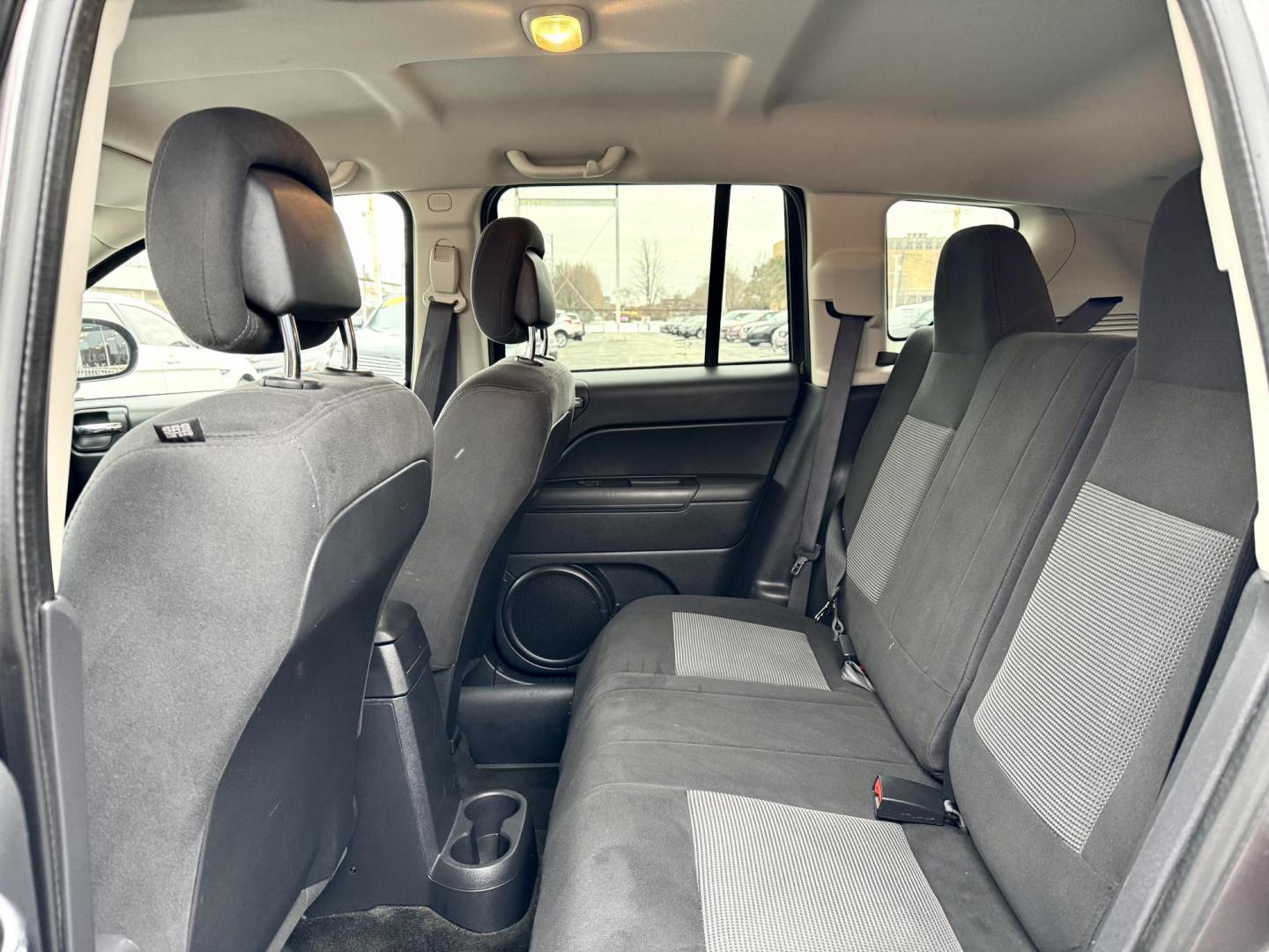 2017 GRAY Jeep Compass Sport 4WD (1C4NJDBBXHD) with an 2.4L L4 DOHC 16V engine, located at 7600 S Western Ave., Chicago, IL, 60620, (773) 918-3980, 0.000000, 0.000000 - Photo#7