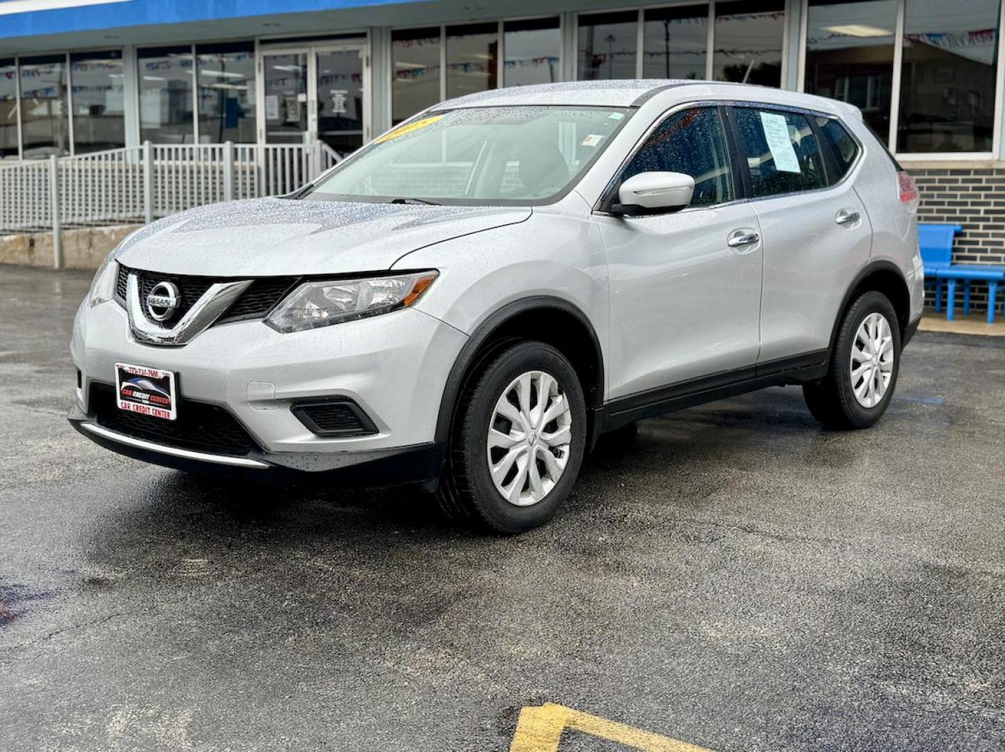 2015 SILVER Nissan Rogue S AWD (KNMAT2MV6FP) with an 2.5L L4 DOHC 16V engine, Continuously Variable Transmission transmission, located at 7600 S Western Ave., Chicago, IL, 60620, (773) 918-3980, 0.000000, 0.000000 - Photo#2