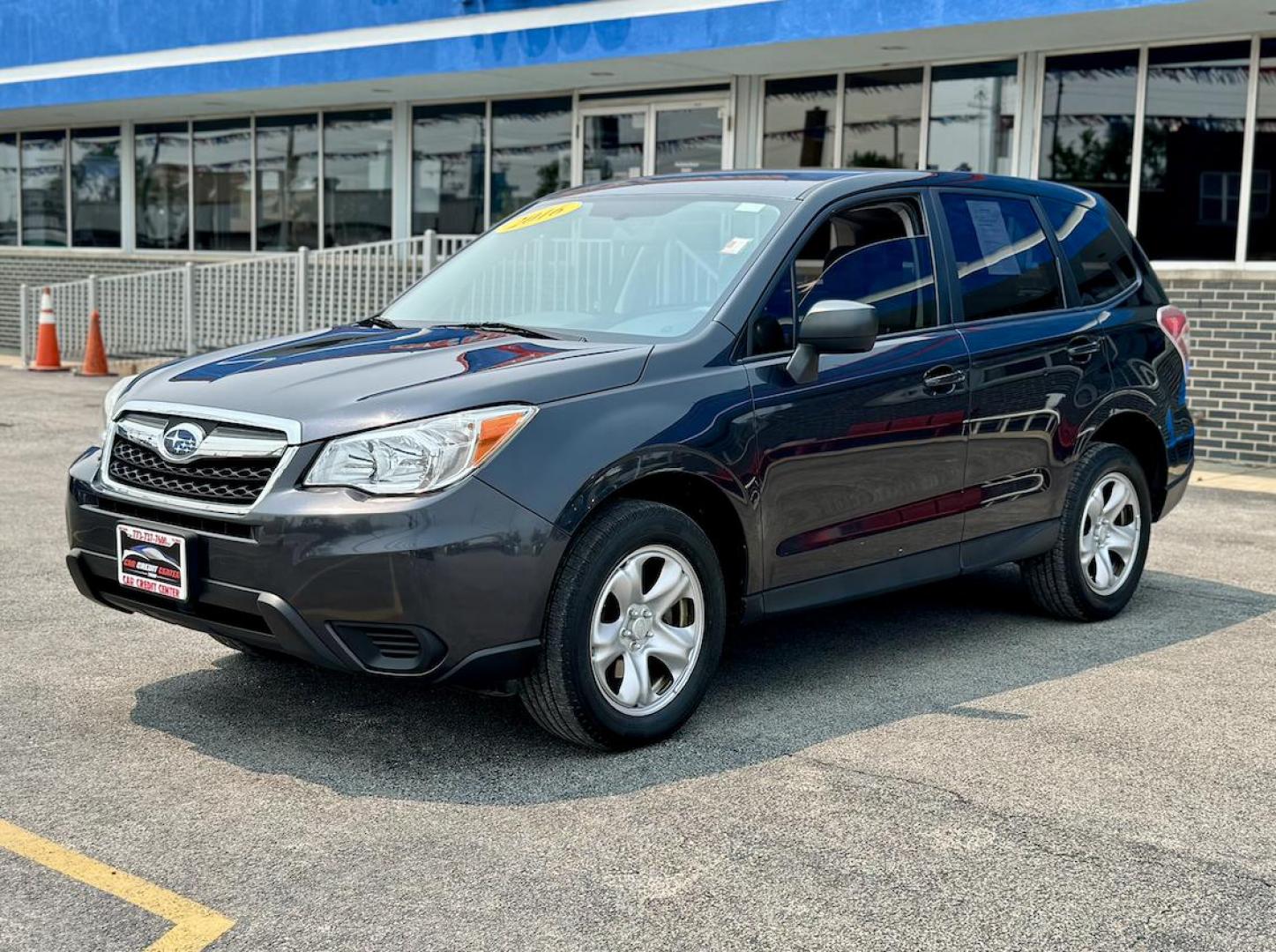 2016 GRAY Subaru Forester 2.5i PZEV CVT (JF2SJAAC1GH) with an 2.5L H4 SOHC 16V engine, CVT transmission, located at 7600 S Western Ave., Chicago, IL, 60620, (773) 918-3980, 0.000000, 0.000000 - Photo#2