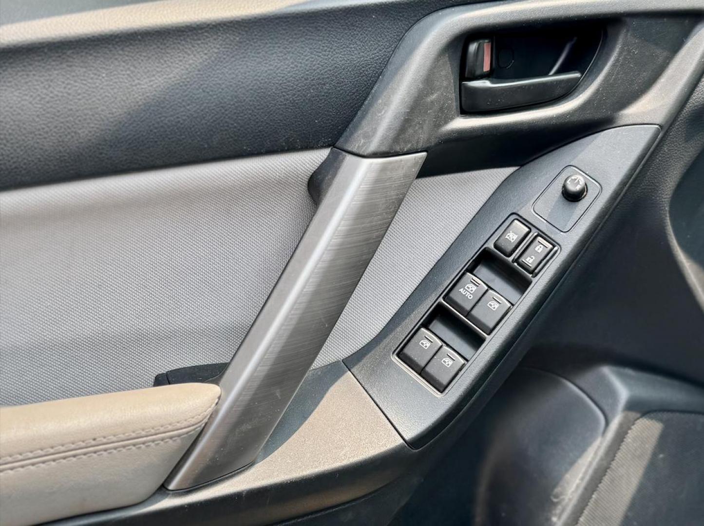 2016 GRAY Subaru Forester 2.5i PZEV CVT (JF2SJAAC1GH) with an 2.5L H4 SOHC 16V engine, CVT transmission, located at 7600 S Western Ave., Chicago, IL, 60620, (773) 918-3980, 0.000000, 0.000000 - Photo#11