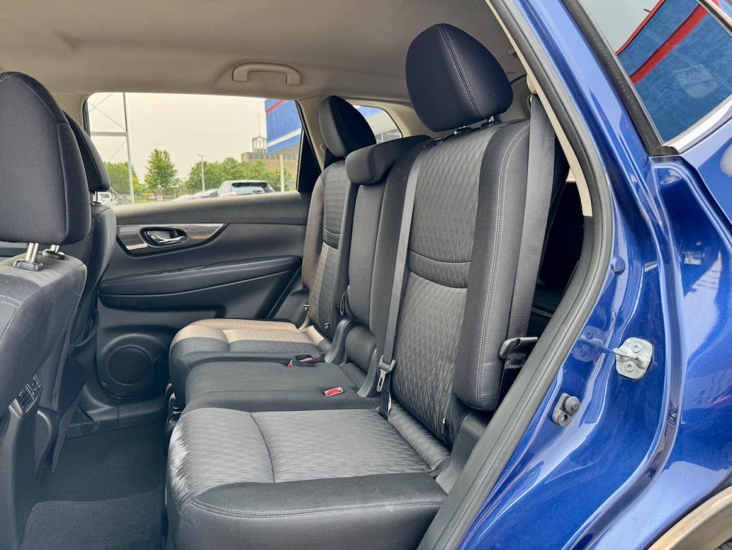 2017 BLUE Nissan Rogue SL AWD (JN8AT2MV2HW) with an 2.5L L4 DOHC 16V engine, CVT transmission, located at 7600 S Western Ave., Chicago, IL, 60620, (773) 918-3980, 0.000000, 0.000000 - Photo#10