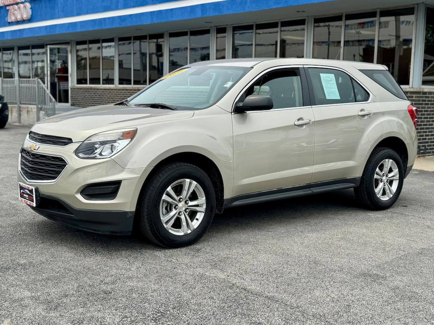 2016 GOLD Chevrolet Equinox LS 2WD (2GNALBEK5G1) with an 2.4L L4 DOHC 16V FFV engine, 6A transmission, located at 7600 S Western Ave., Chicago, IL, 60620, (773) 918-3980, 0.000000, 0.000000 - Photo#2