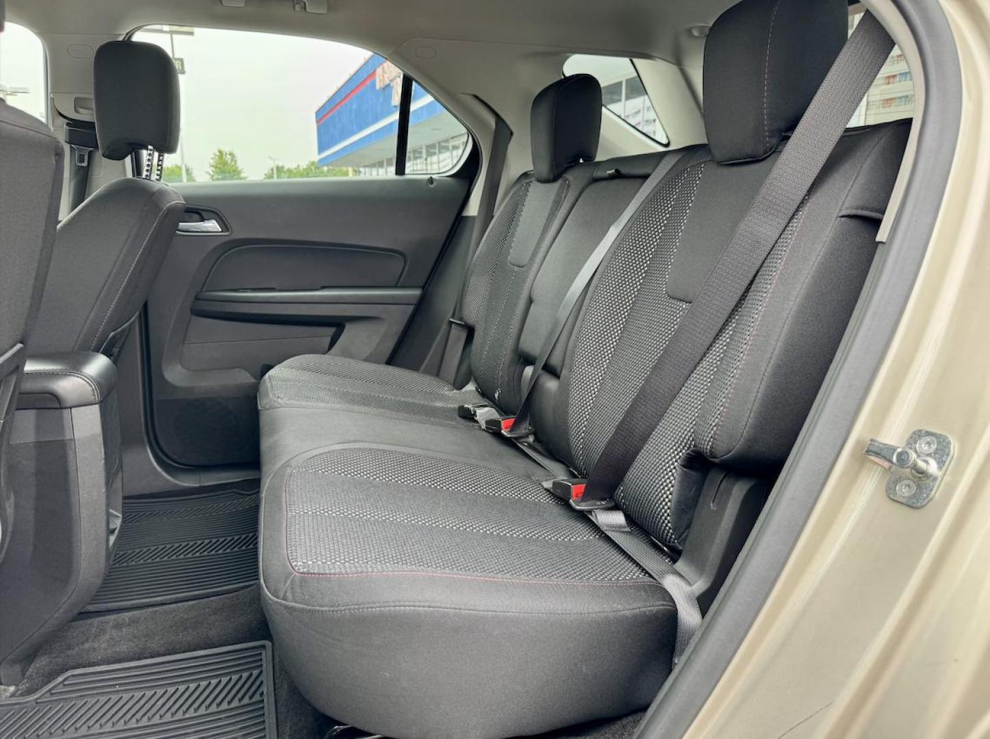 2016 GOLD Chevrolet Equinox LS 2WD (2GNALBEK5G1) with an 2.4L L4 DOHC 16V FFV engine, 6A transmission, located at 7600 S Western Ave., Chicago, IL, 60620, (773) 918-3980, 0.000000, 0.000000 - Photo#10