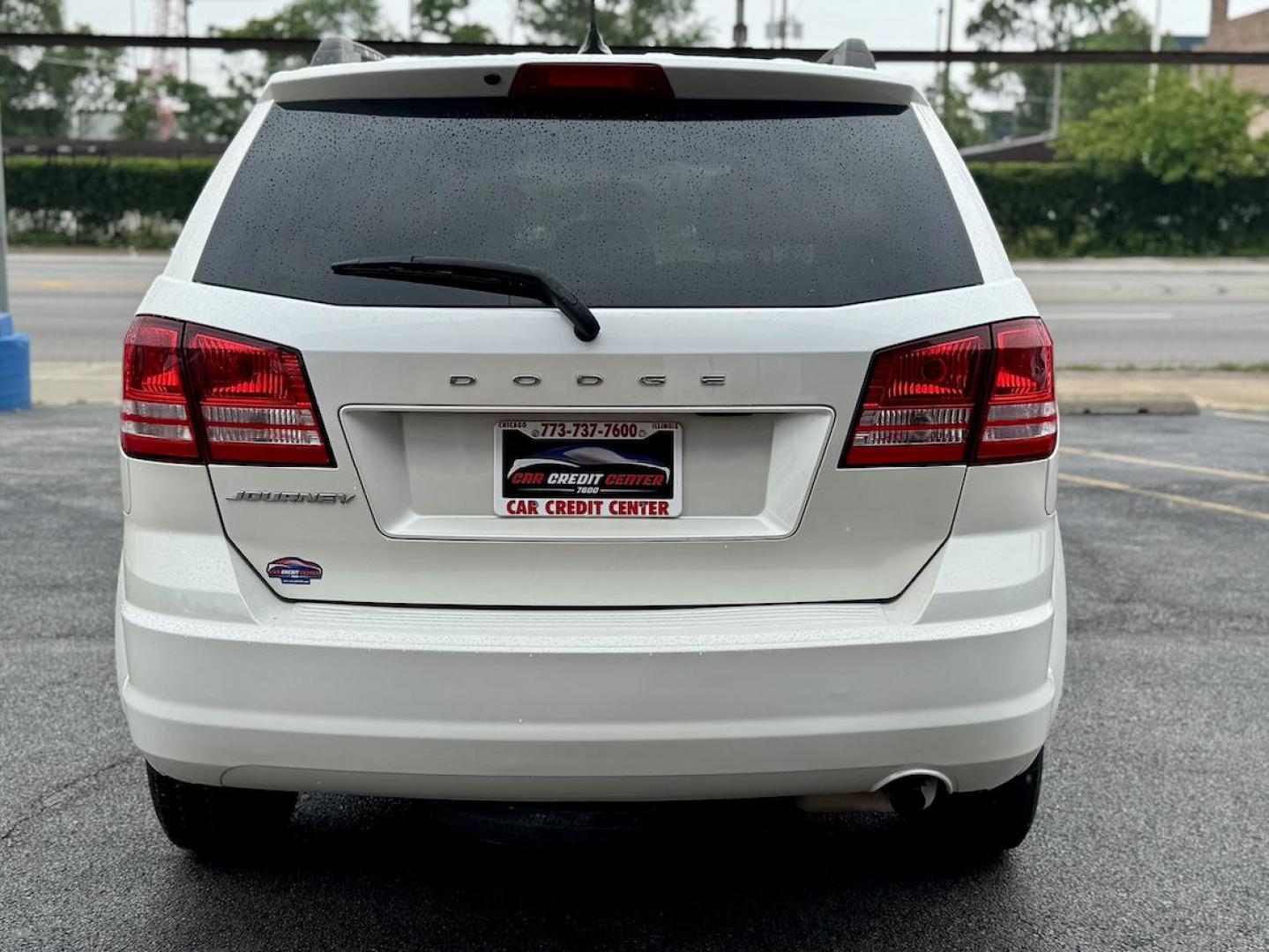 2017 WHITE Dodge Journey SE (3C4PDCAB0HT) with an 2.4L L4 DOHC 16V engine, 4A transmission, located at 7600 S Western Ave., Chicago, IL, 60620, (773) 918-3980, 0.000000, 0.000000 - Photo#3
