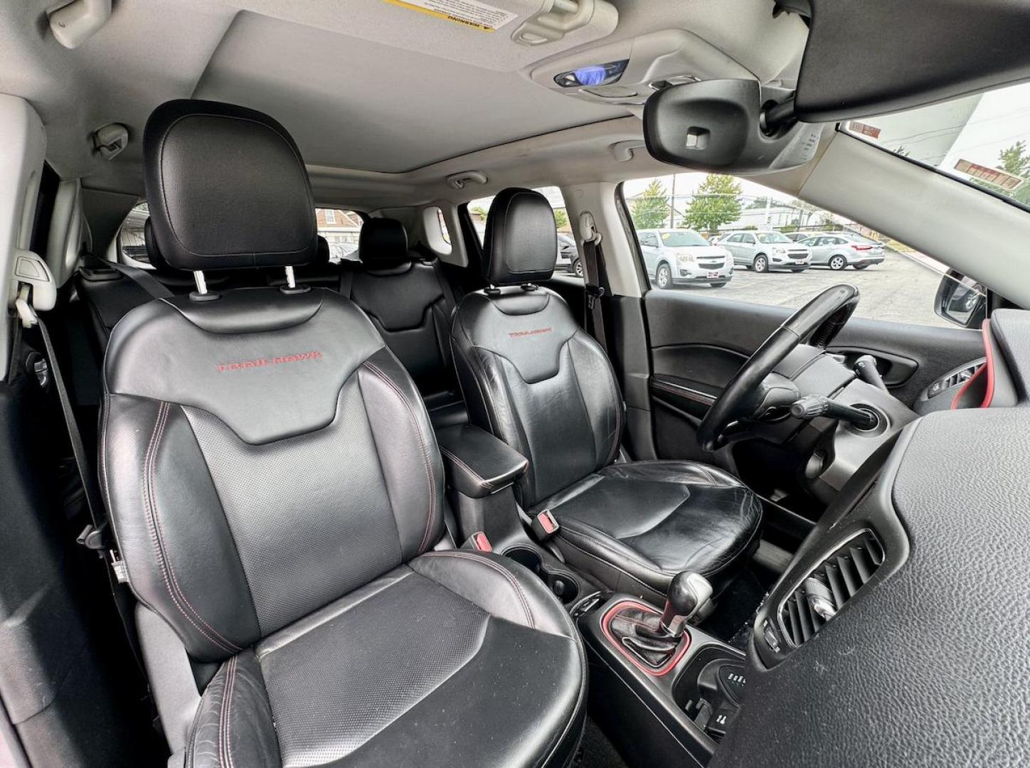 2018 GRAY Jeep Compass Limited 4WD (3C4NJDDB8JT) with an 2.4L L4 DOHC 16V engine, CVT transmission, located at 7600 S Western Ave., Chicago, IL, 60620, (773) 918-3980, 0.000000, 0.000000 - Photo#9