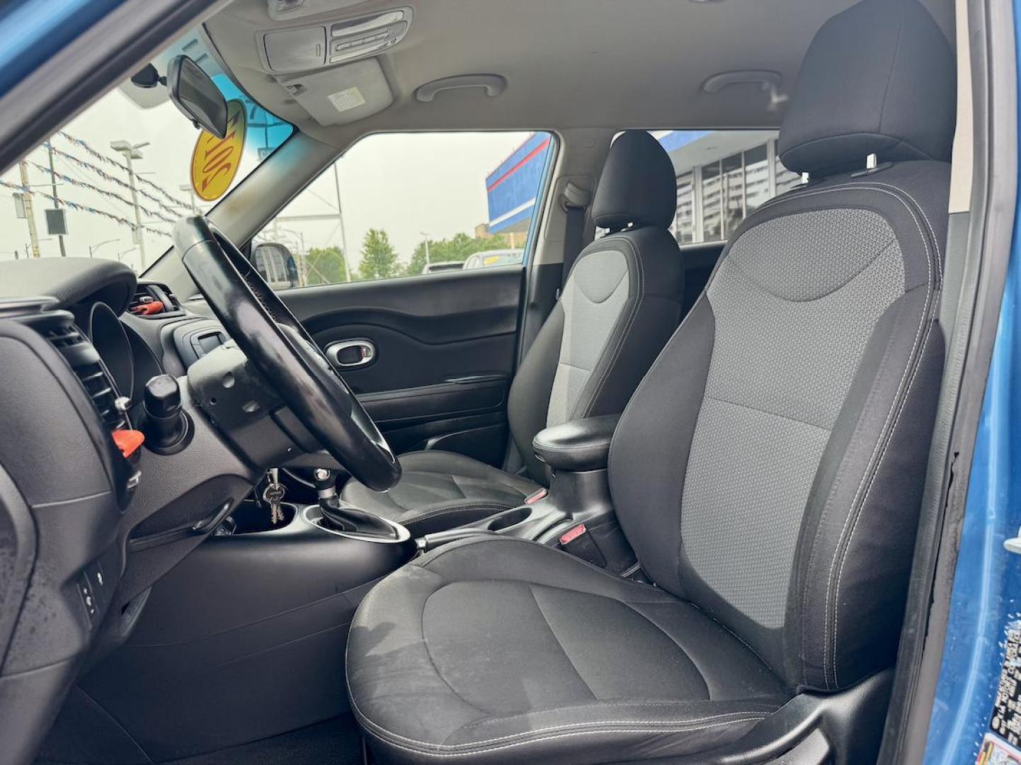 2017 BLUE Kia Soul + (KNDJP3A56H7) with an 2.0L L4 DOHC 16V engine, 6A transmission, located at 7600 S Western Ave., Chicago, IL, 60620, (773) 918-3980, 0.000000, 0.000000 - Photo#7